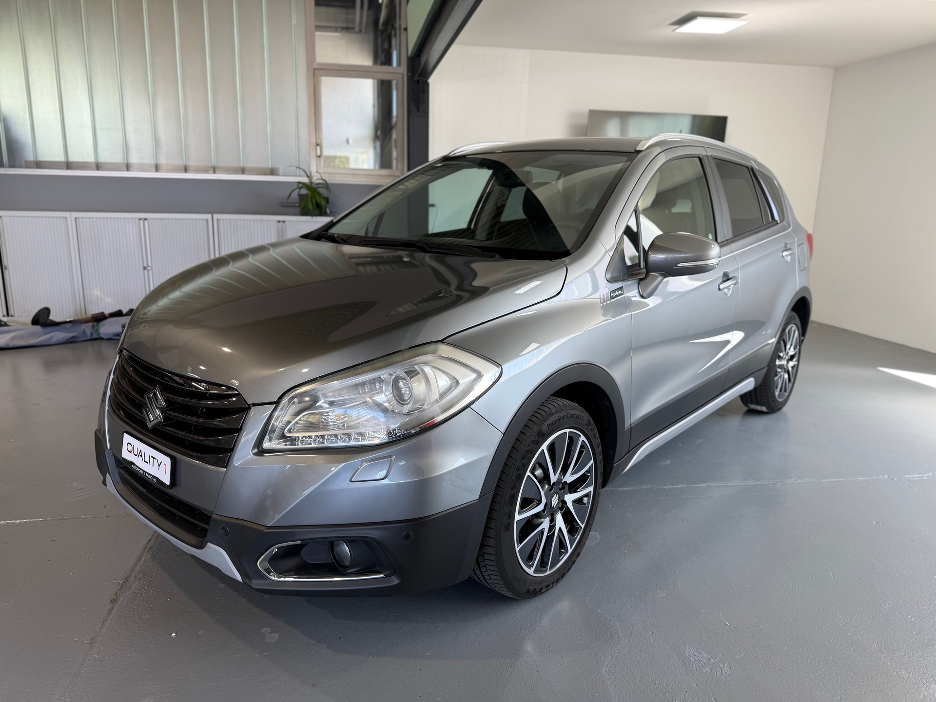 SUZUKI SX4 S-Cross 1.6 TD PizSulai 4WD TCSS-image-2