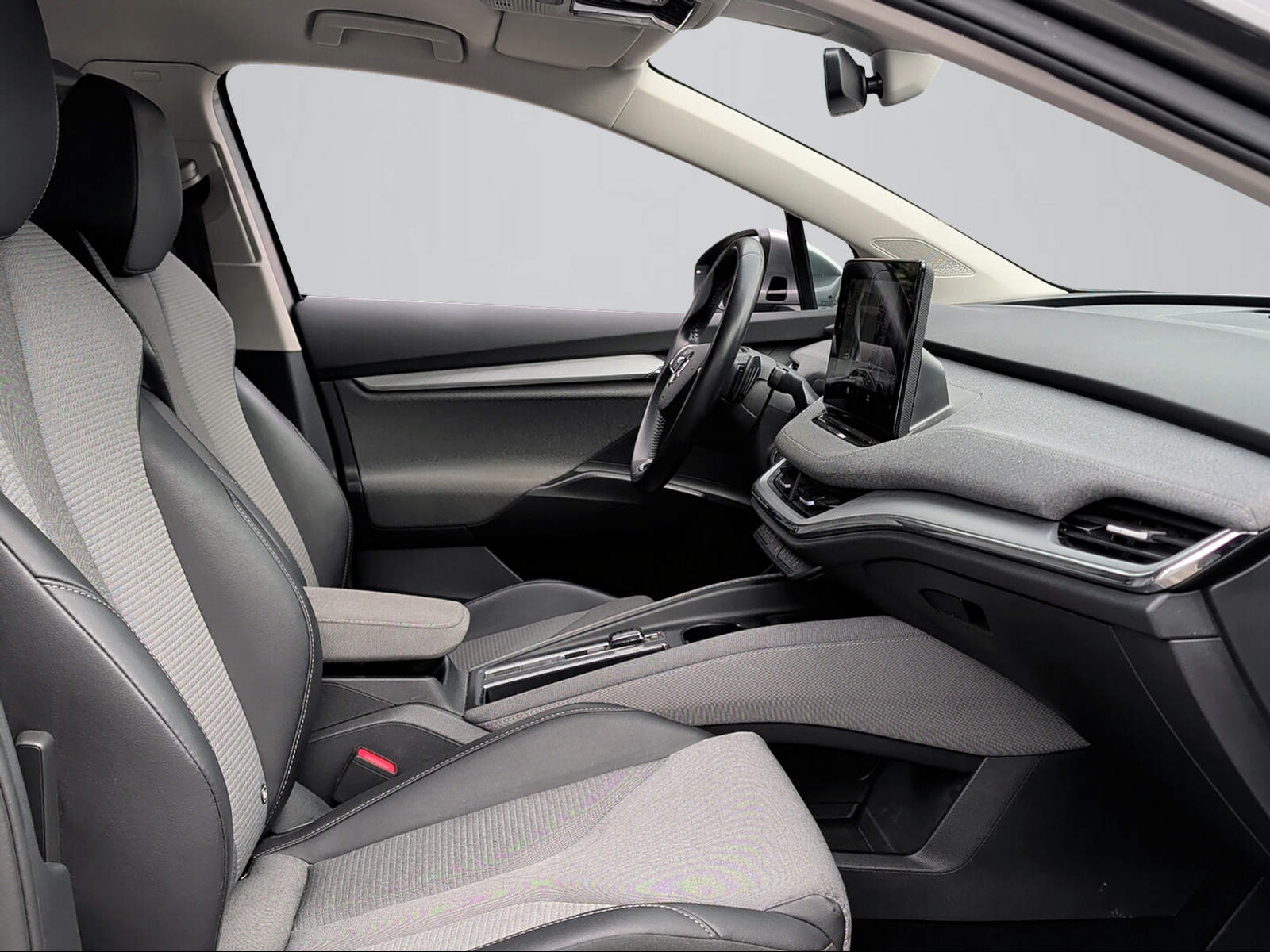 SKODA Enyaq iV 80x-image-8