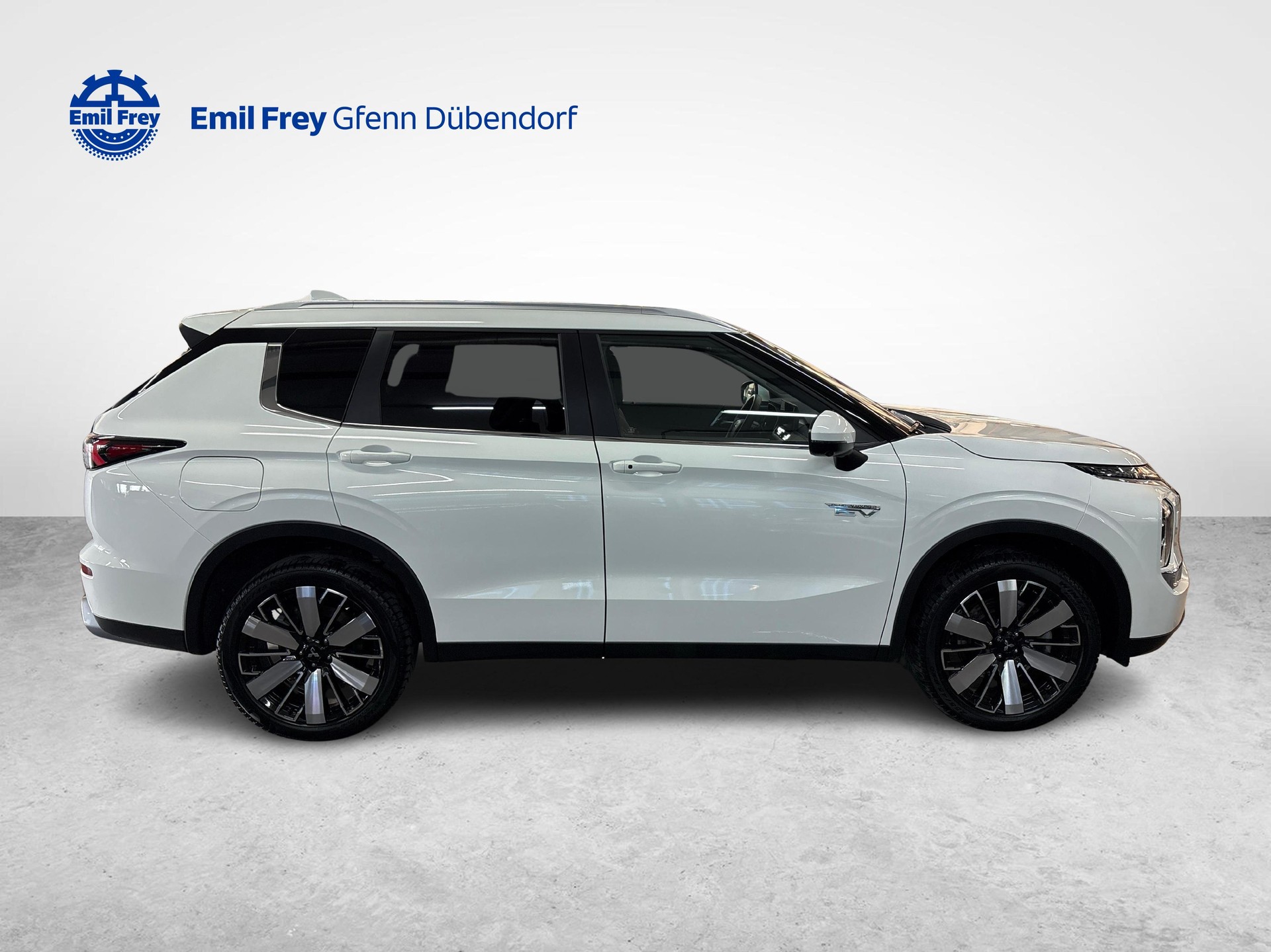 MITSUBISHI Outlander 2.4 PHEV Intense 4x4-image-6