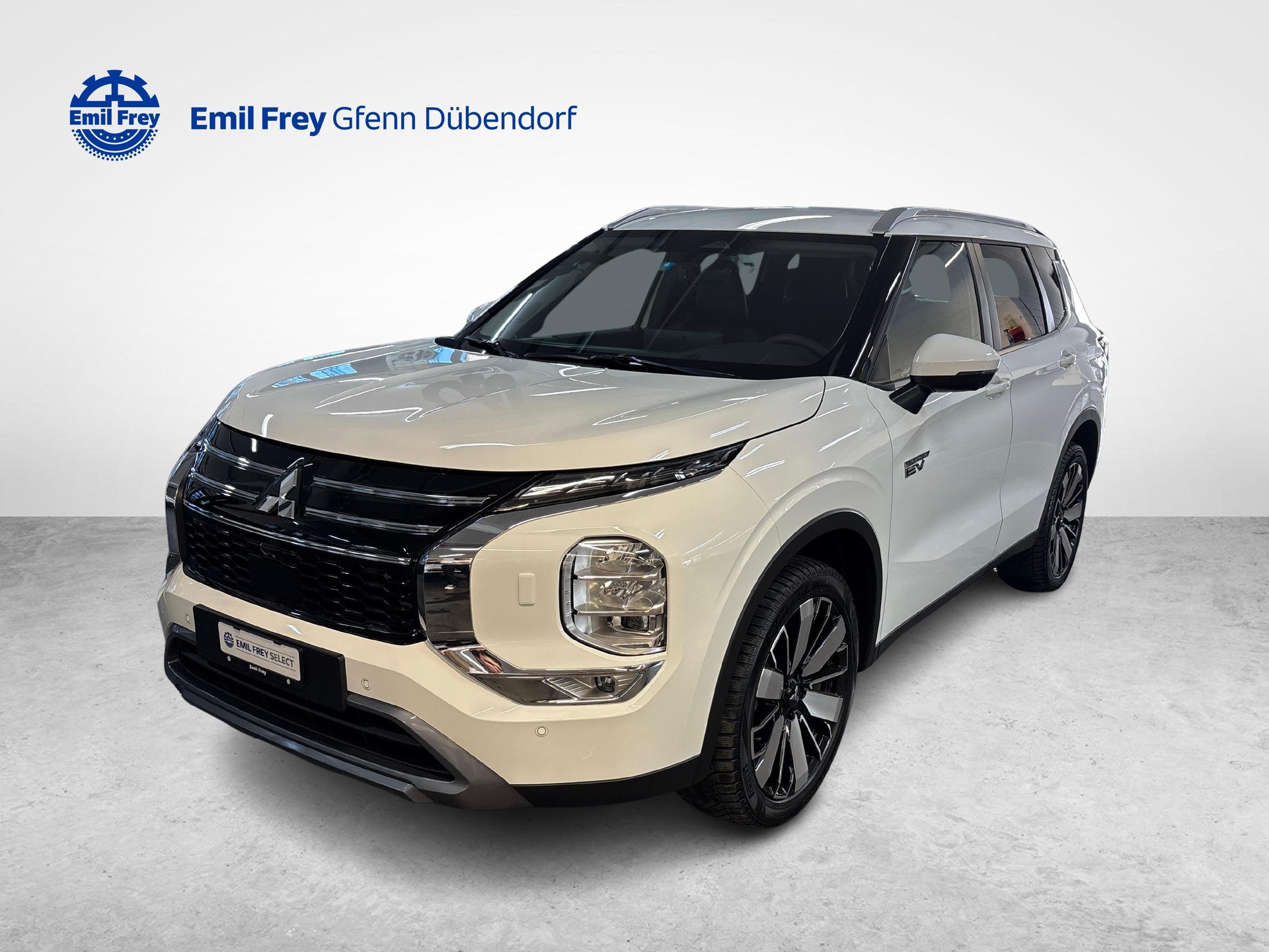 MITSUBISHI Outlander 2.4 PHEV Intense 4x4-image-0