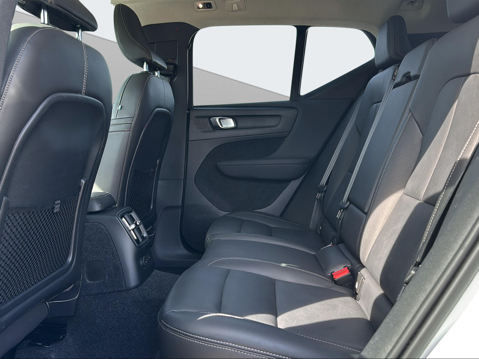 VOLVO XC40 1.5 T5 TE Inscription-image-13