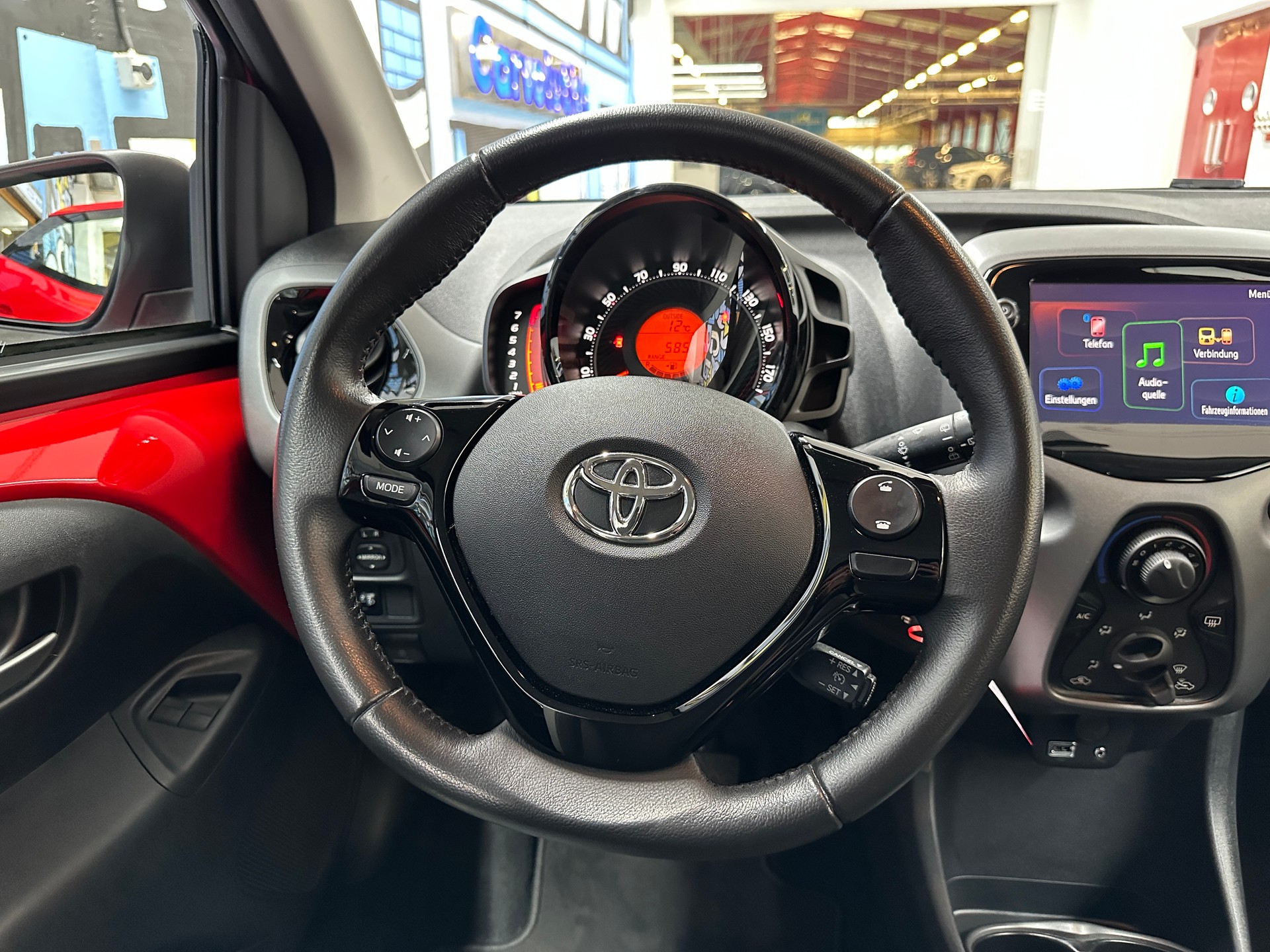 TOYOTA Aygo 1.0 VVT-i x-play-image-10