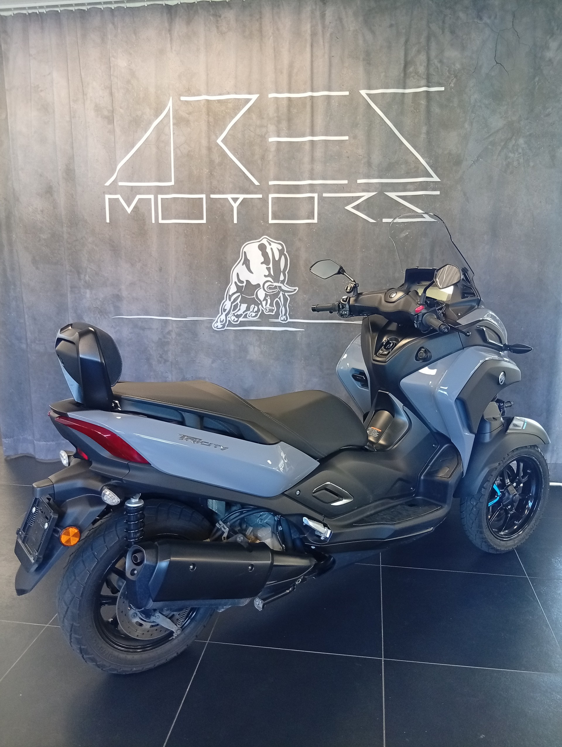 YAMAHA TRICITY 300-image-5