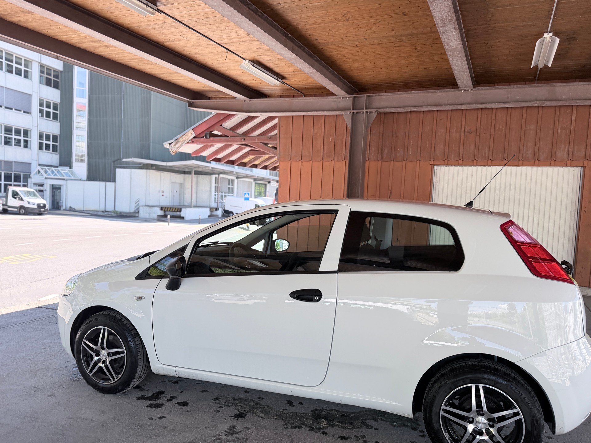 FIAT Punto 1.2 Actual-image-2