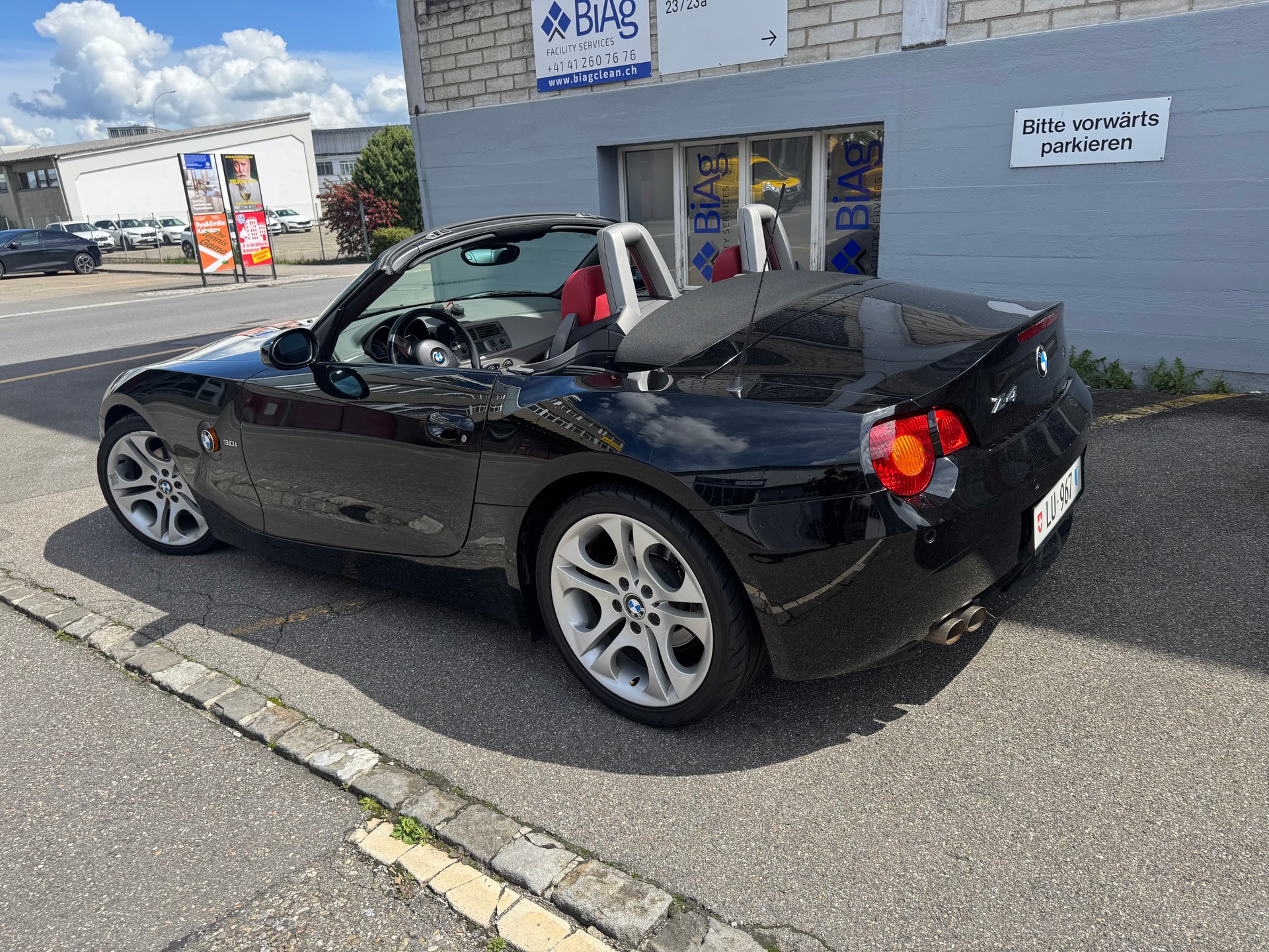 BMW 3.0i-image-0