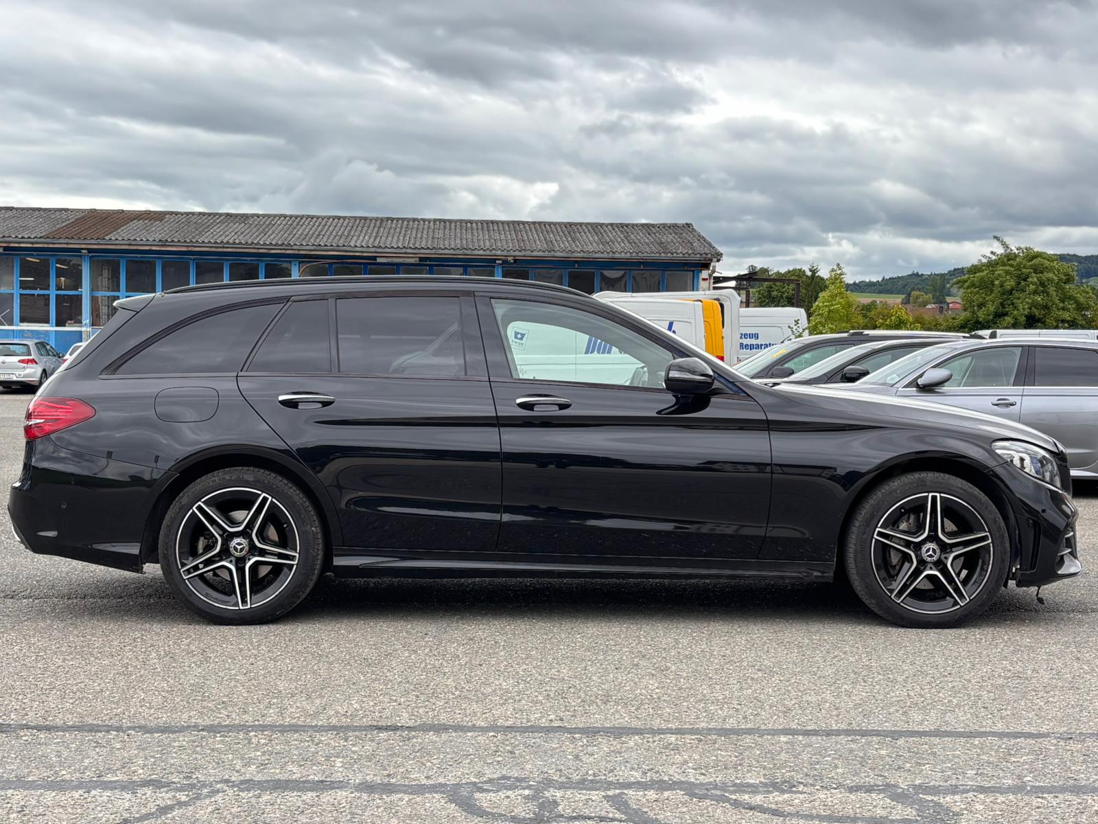 MERCEDES-BENZ C 200 Swiss Star AMG Line 4M 9G-Tronic-image-3