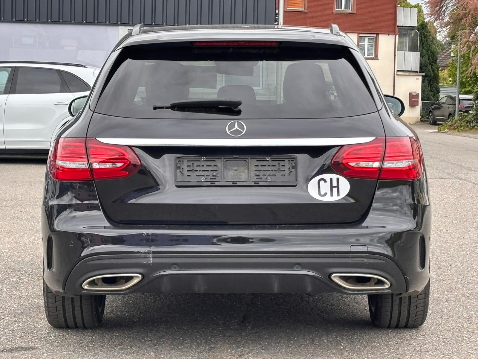 MERCEDES-BENZ C 200 Swiss Star AMG Line 4M 9G-Tronic-image-5