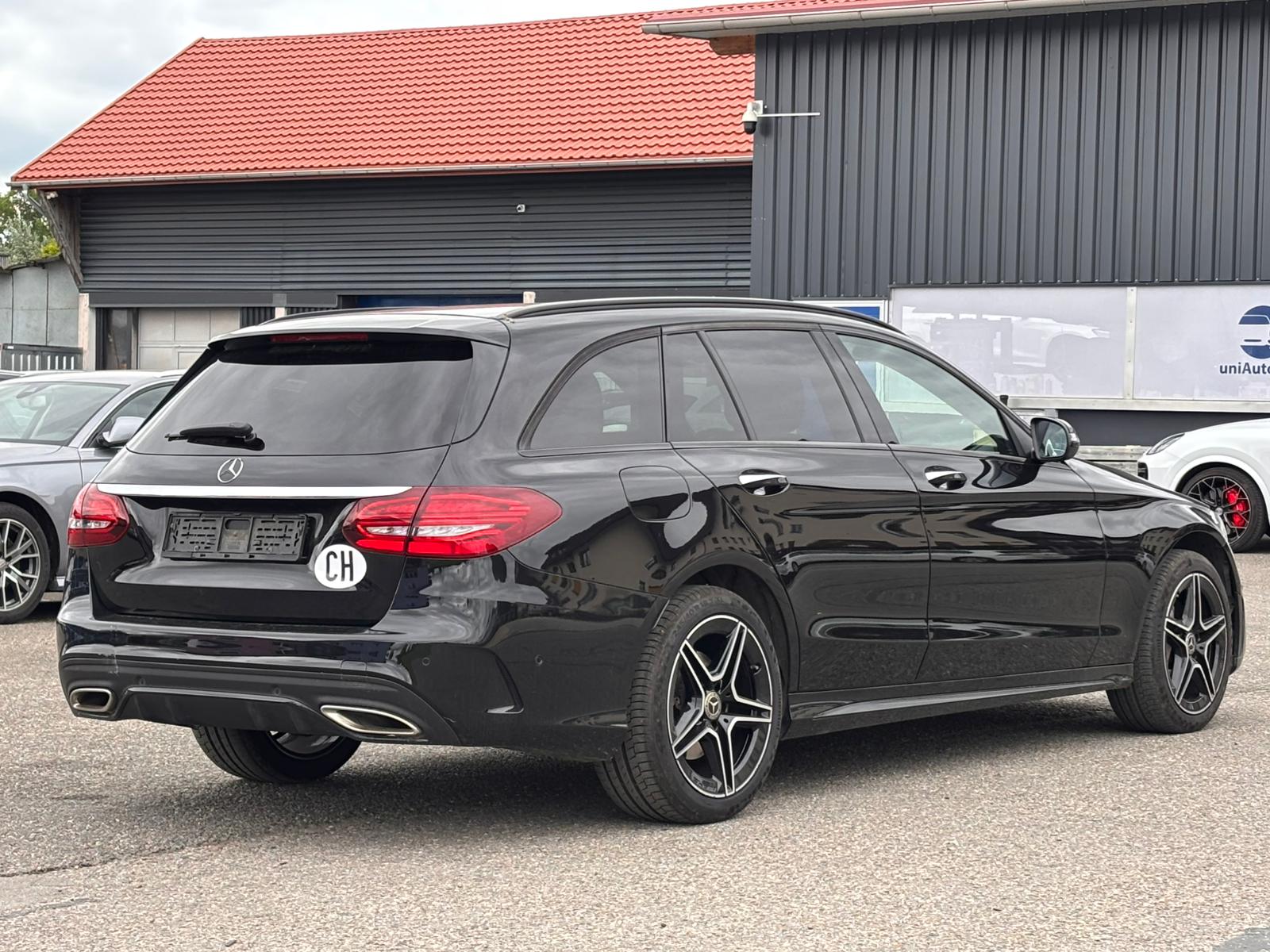 MERCEDES-BENZ C 200 Swiss Star AMG Line 4M 9G-Tronic-image-4