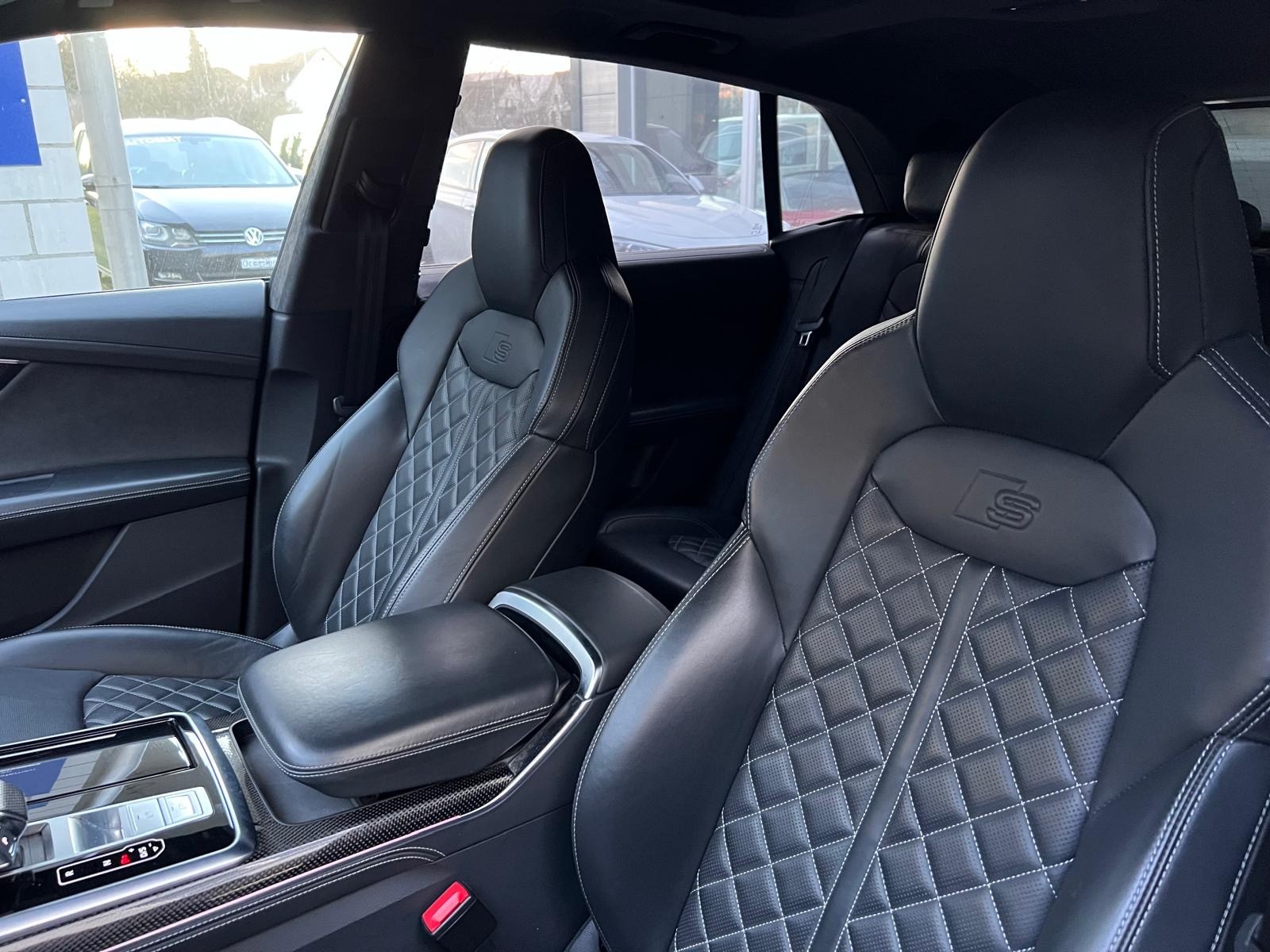AUDI SQ8 50 TDI quattro tiptronic-image-12