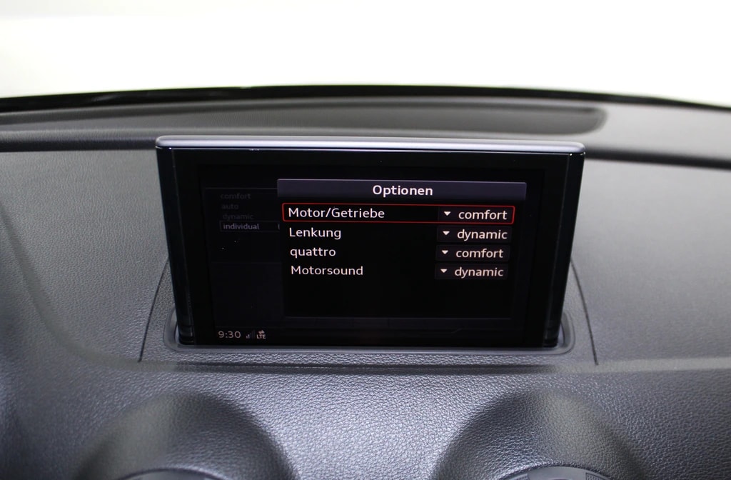 AUDI RS3 Sportback 2.5 TSI quattro S-tronic Black Edition ohne OPF / CH-Fahrzeug-image-23