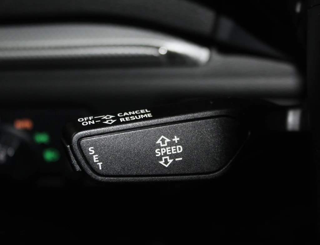 AUDI RS3 Sportback 2.5 TSI quattro S-tronic Black Edition ohne OPF / CH-Fahrzeug-image-19