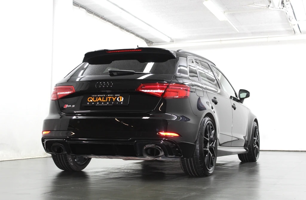 AUDI RS3 Sportback 2.5 TSI quattro S-tronic Black Edition ohne OPF / CH-Fahrzeug-image-6