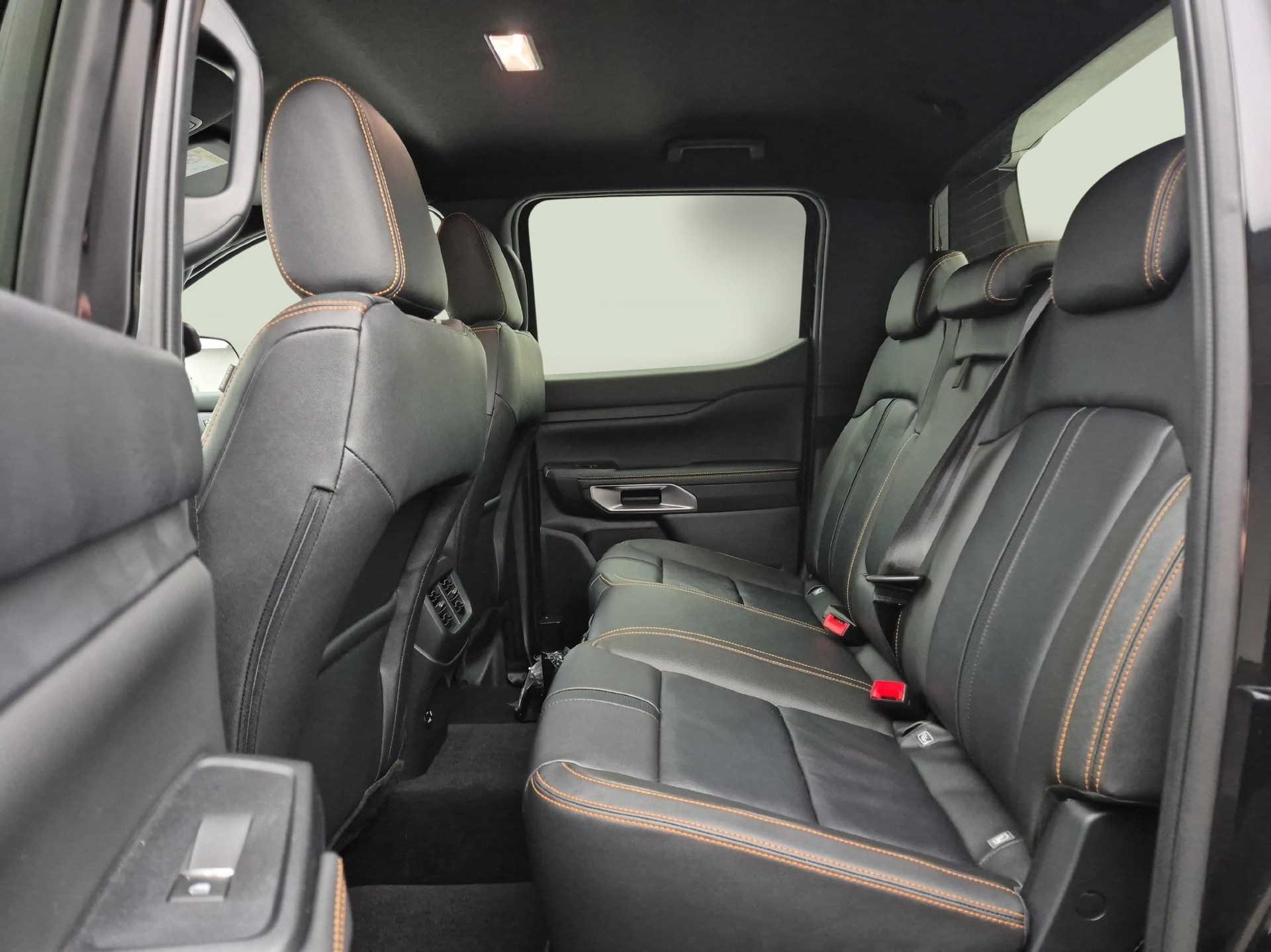 FORD Ranger DKab.Pick-up 2.0 EcoBlue 4x4 Wildtrak 2.9% Leasing-image-10