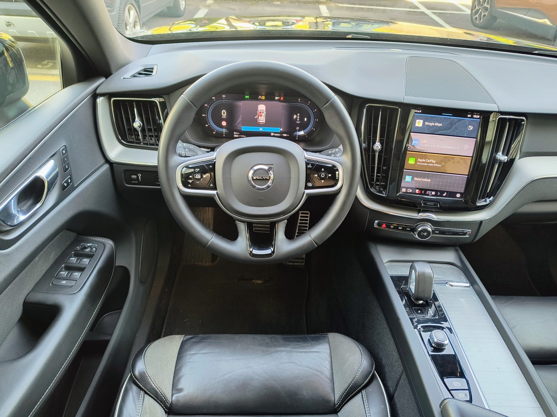 VOLVO XC60 B4 Diesel Mild Hybrid AWD R-Design Geartronic-image-7