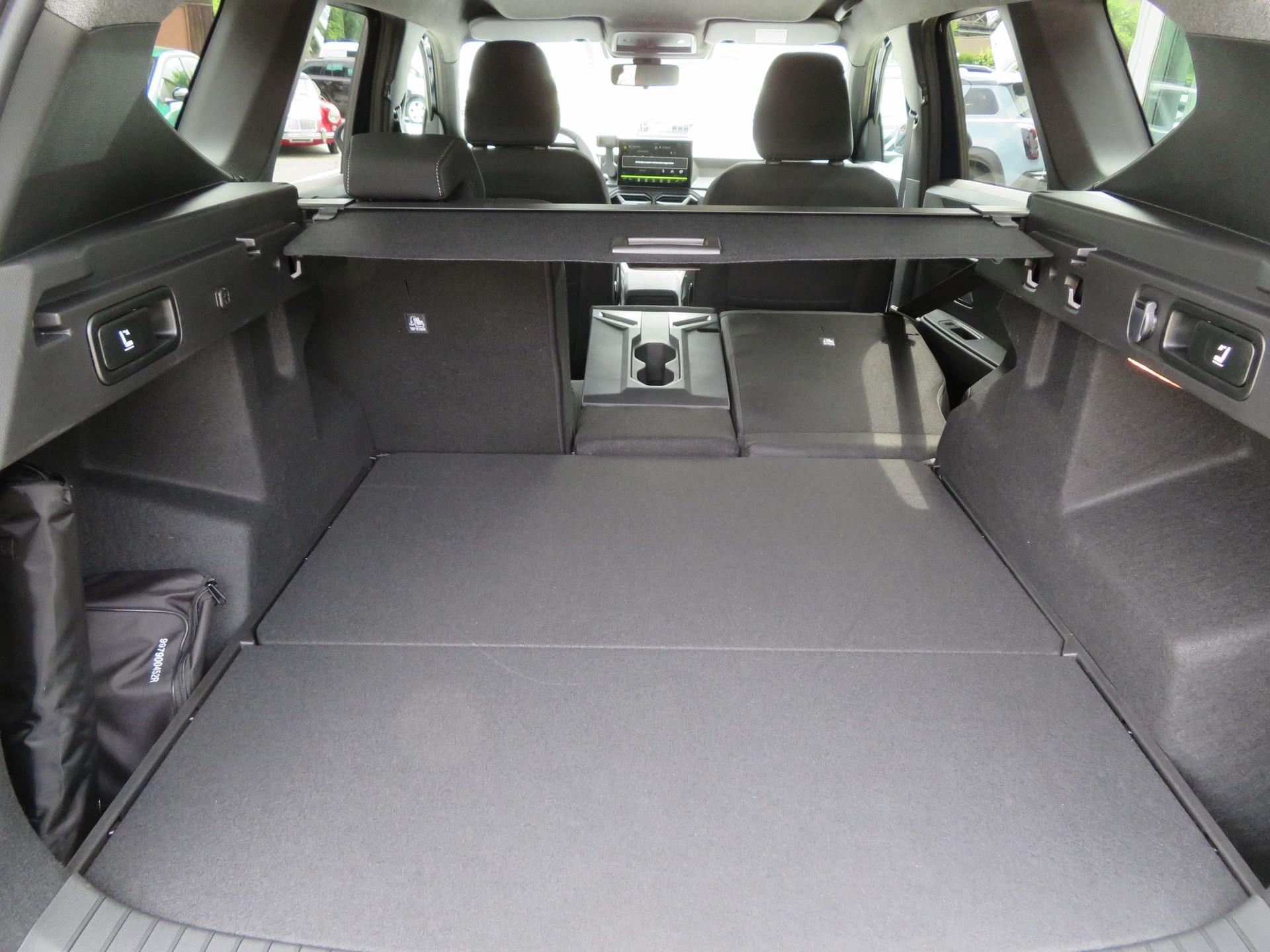 DACIA Bigster 1.8 Hybrid Journey-image-12