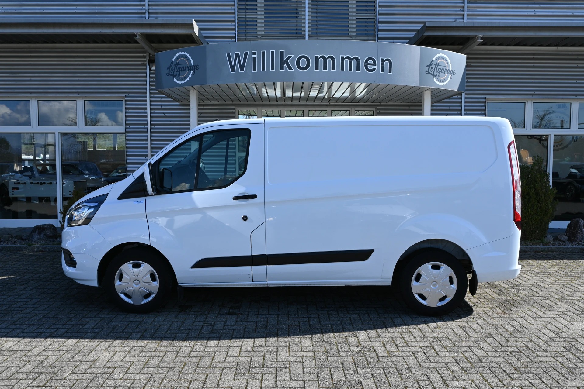 FORD Transit Custom Van 320 L1H1 Basis 3-Plätzer (CH Auto)-image-5