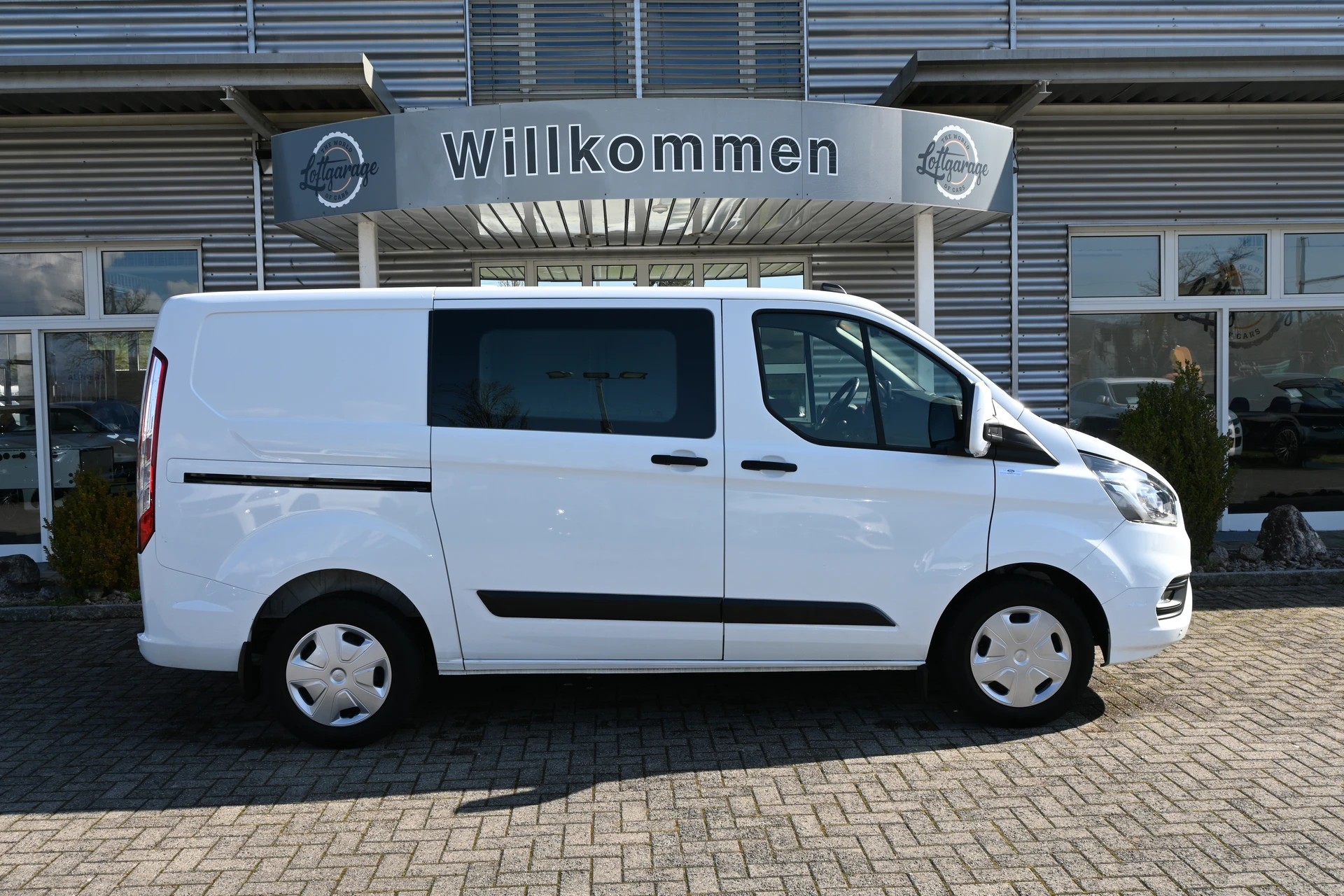 FORD Transit Custom Van 320 L1H1 Basis 3-Plätzer (CH Auto)-image-4