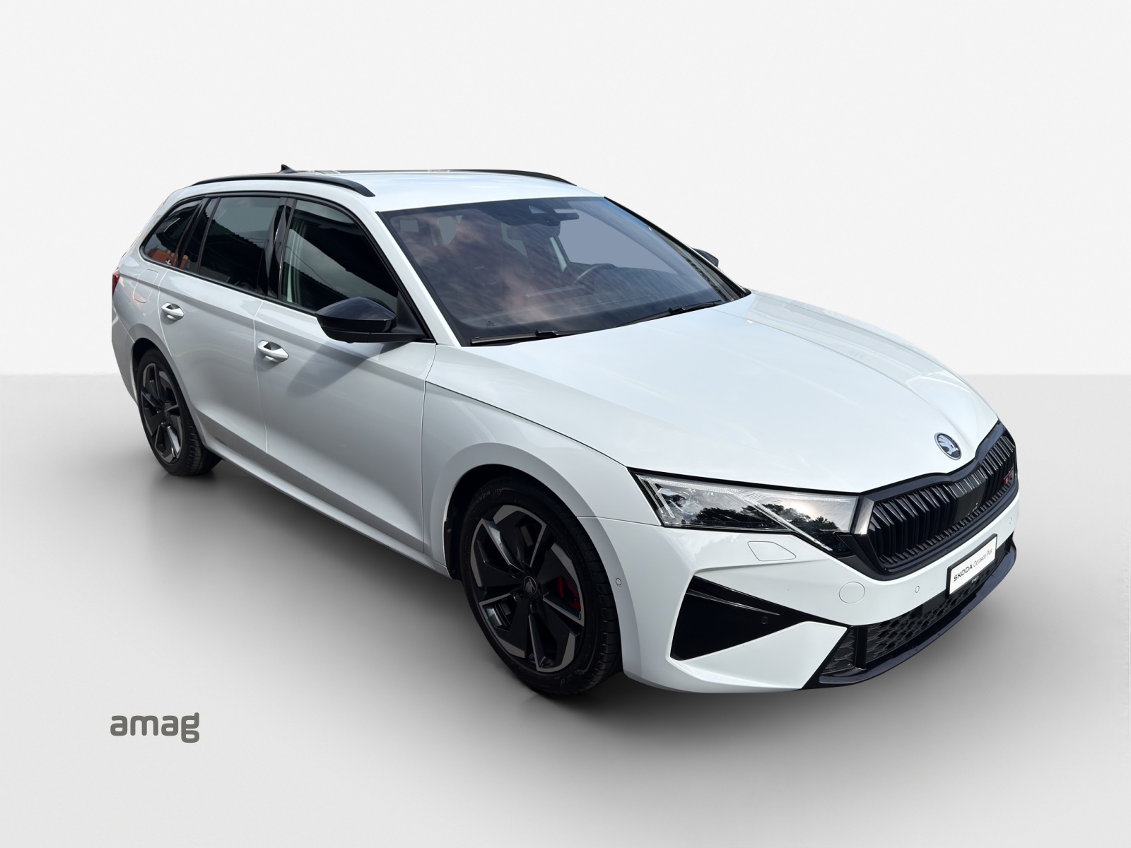 SKODA Octavia Combi 2.0 TSI DSG RS-image-5
