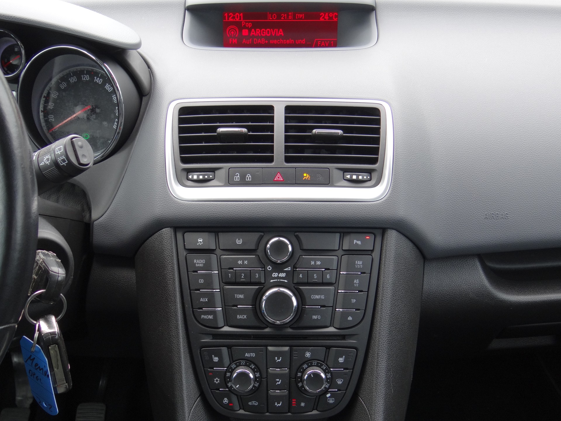 OPEL Meriva 1.4 Turbo Cosmo-image-14