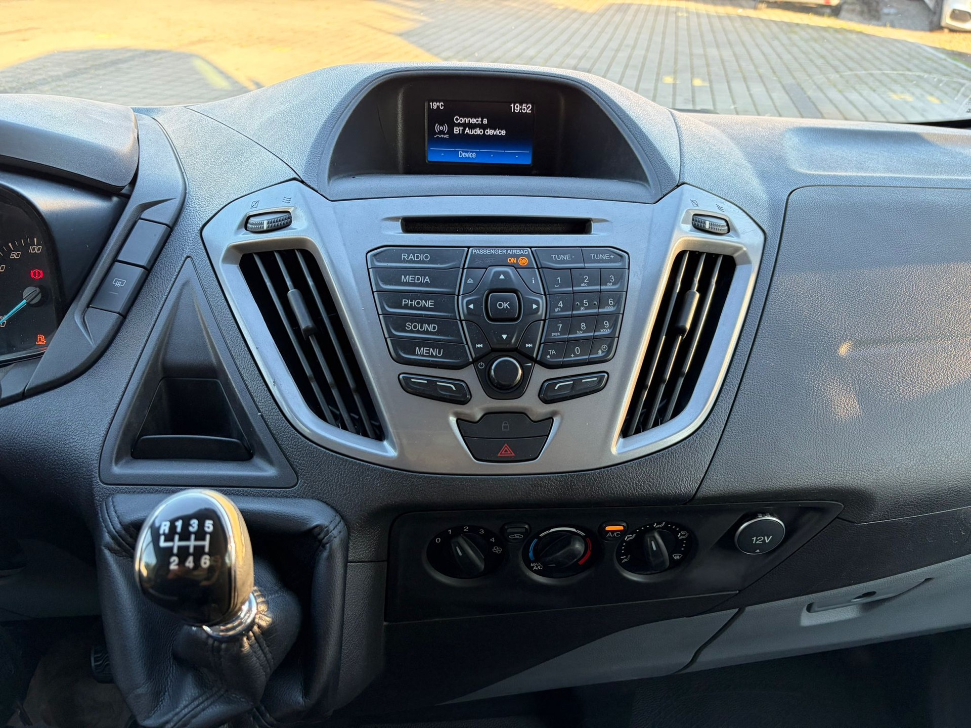 FORD Transit Custom Van 310 L1H1 Trend-image-13