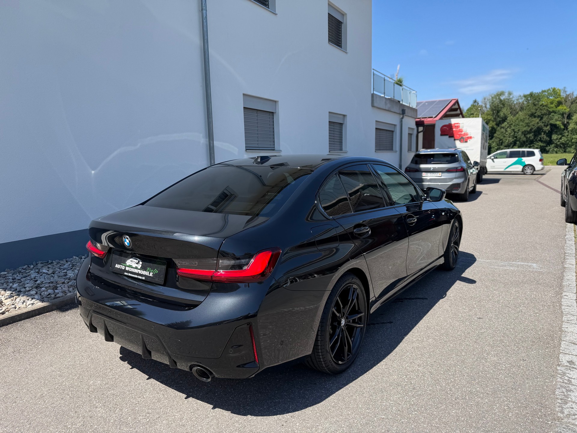BMW 320d xDrive 48V Steptronic M Sport-image-6