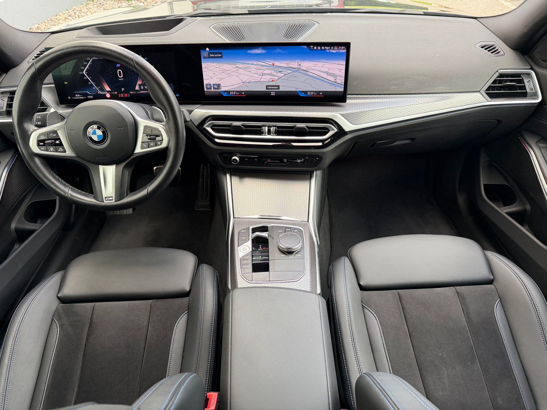 BMW 320d xDrive 48V Steptronic M Sport-image-18