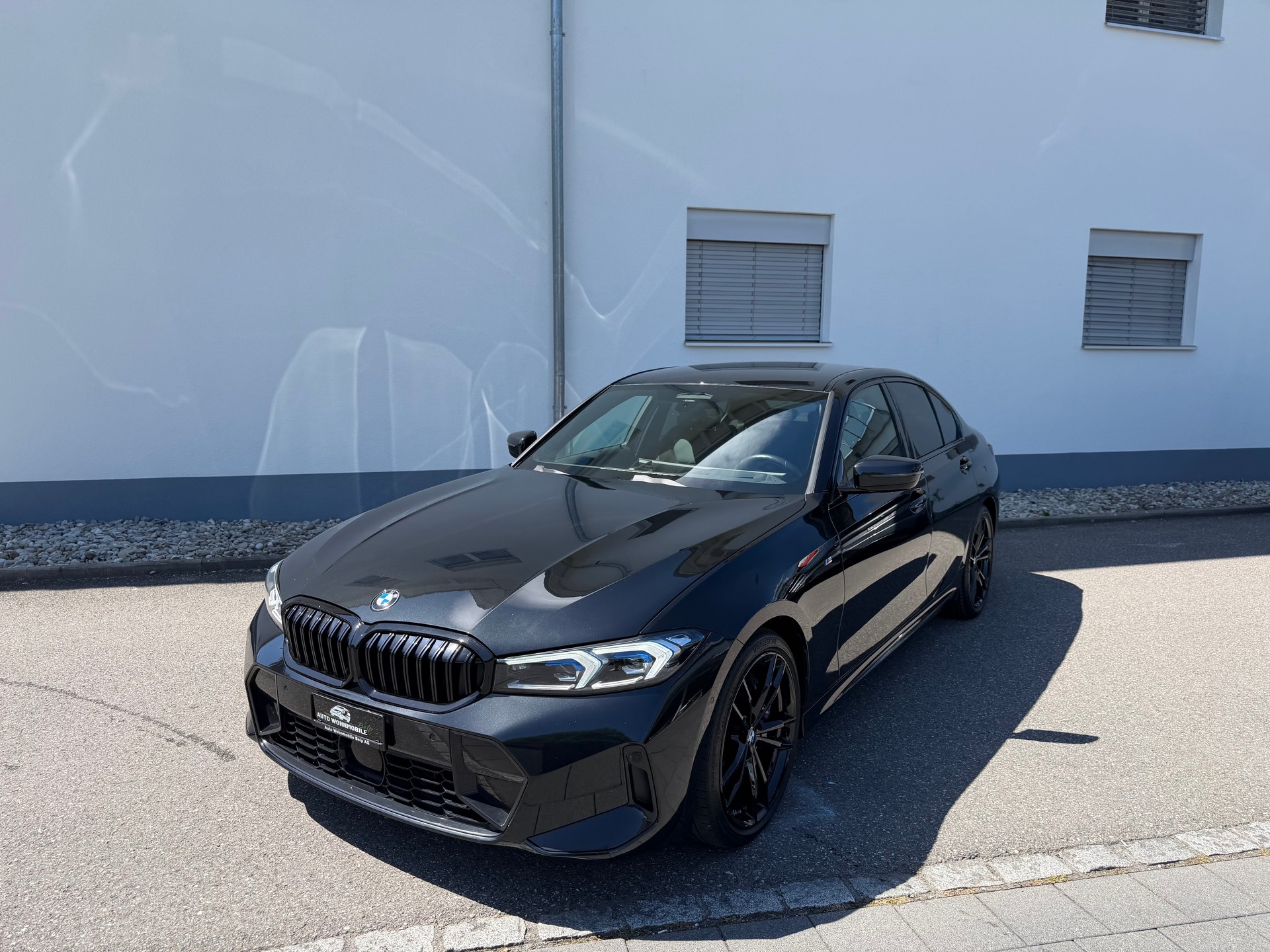 BMW 320d xDrive 48V Steptronic M Sport-image-9