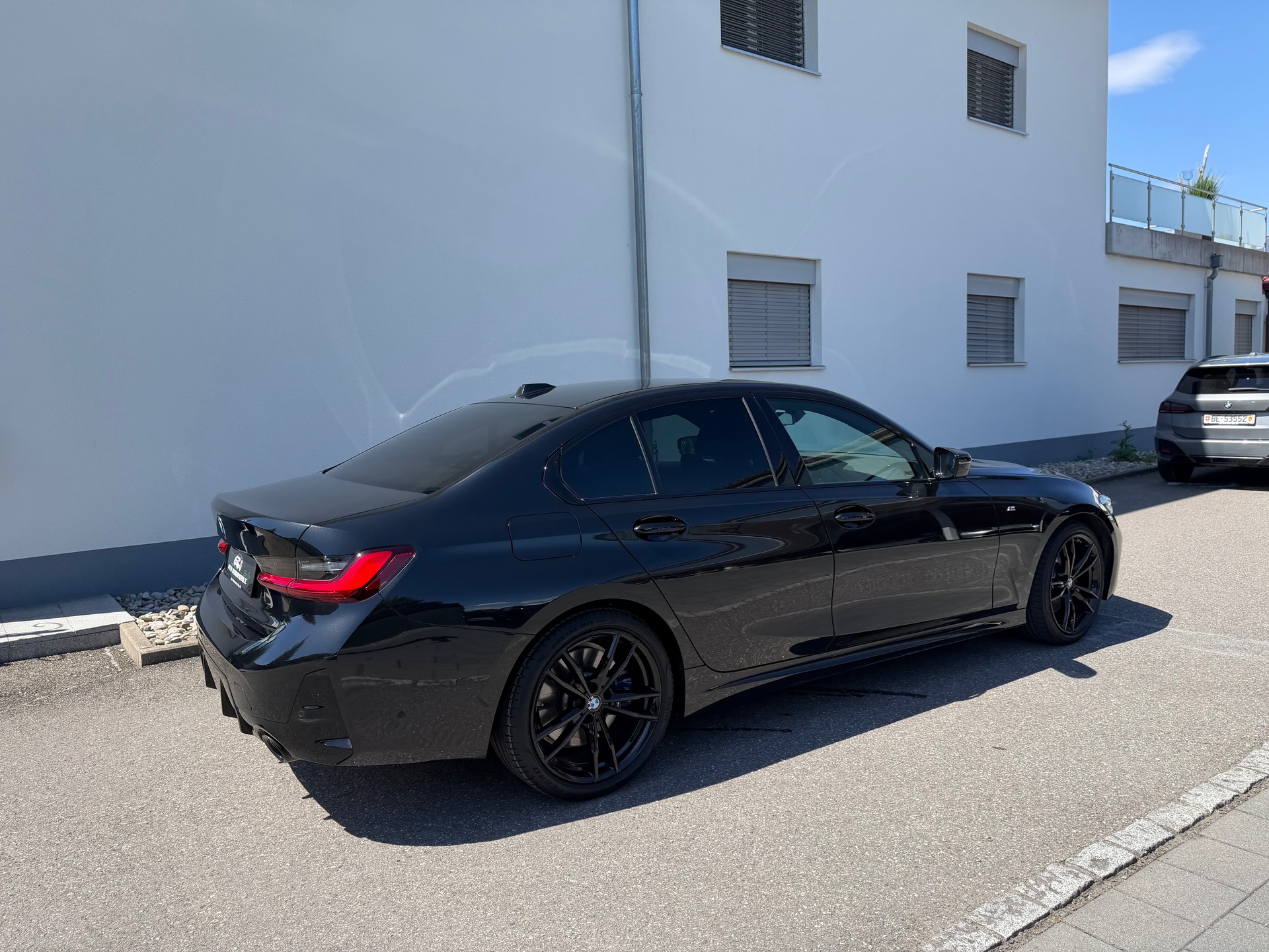 BMW 320d xDrive 48V Steptronic M Sport-image-5