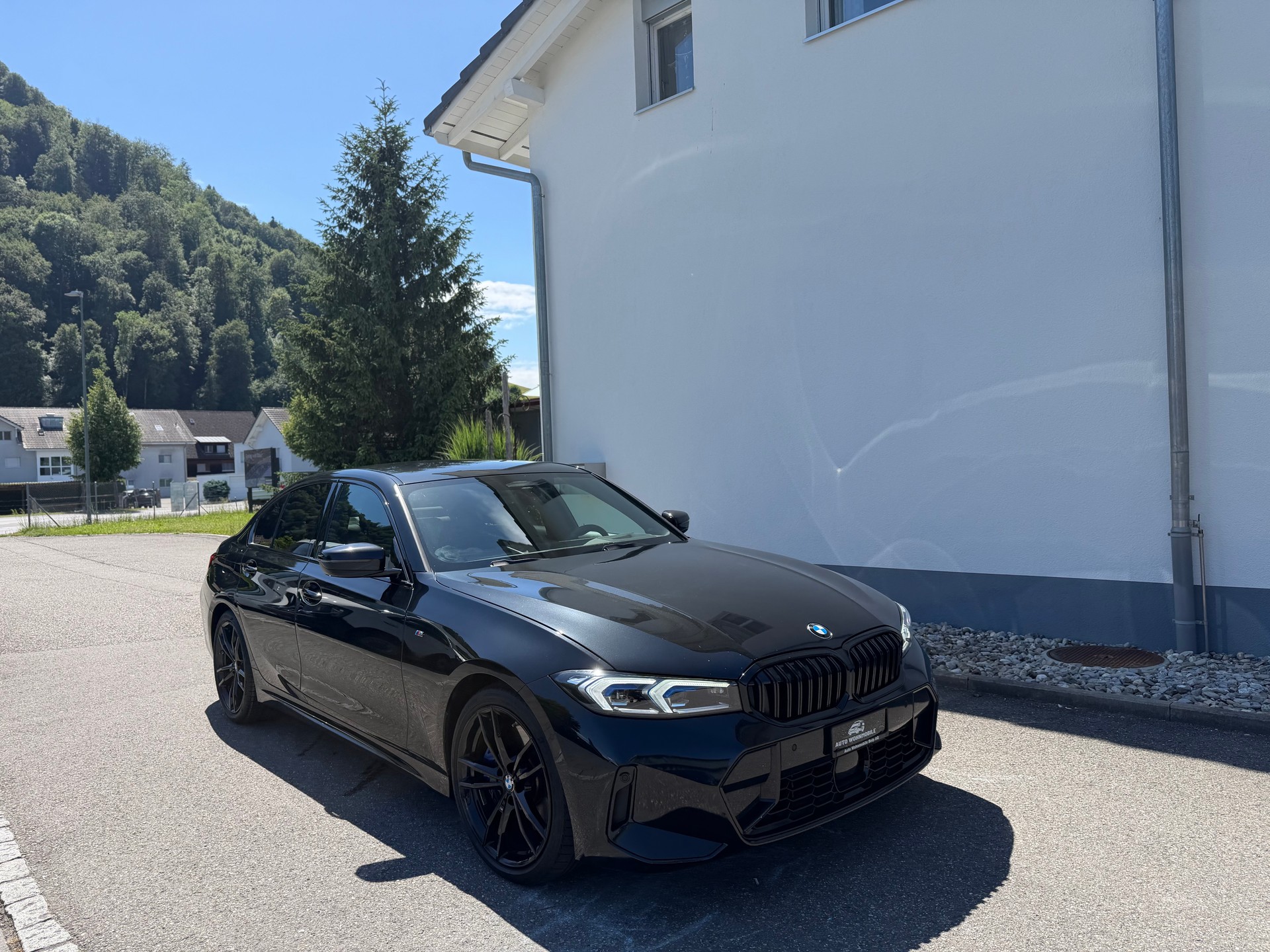 BMW 320d xDrive 48V Steptronic M Sport-image-2