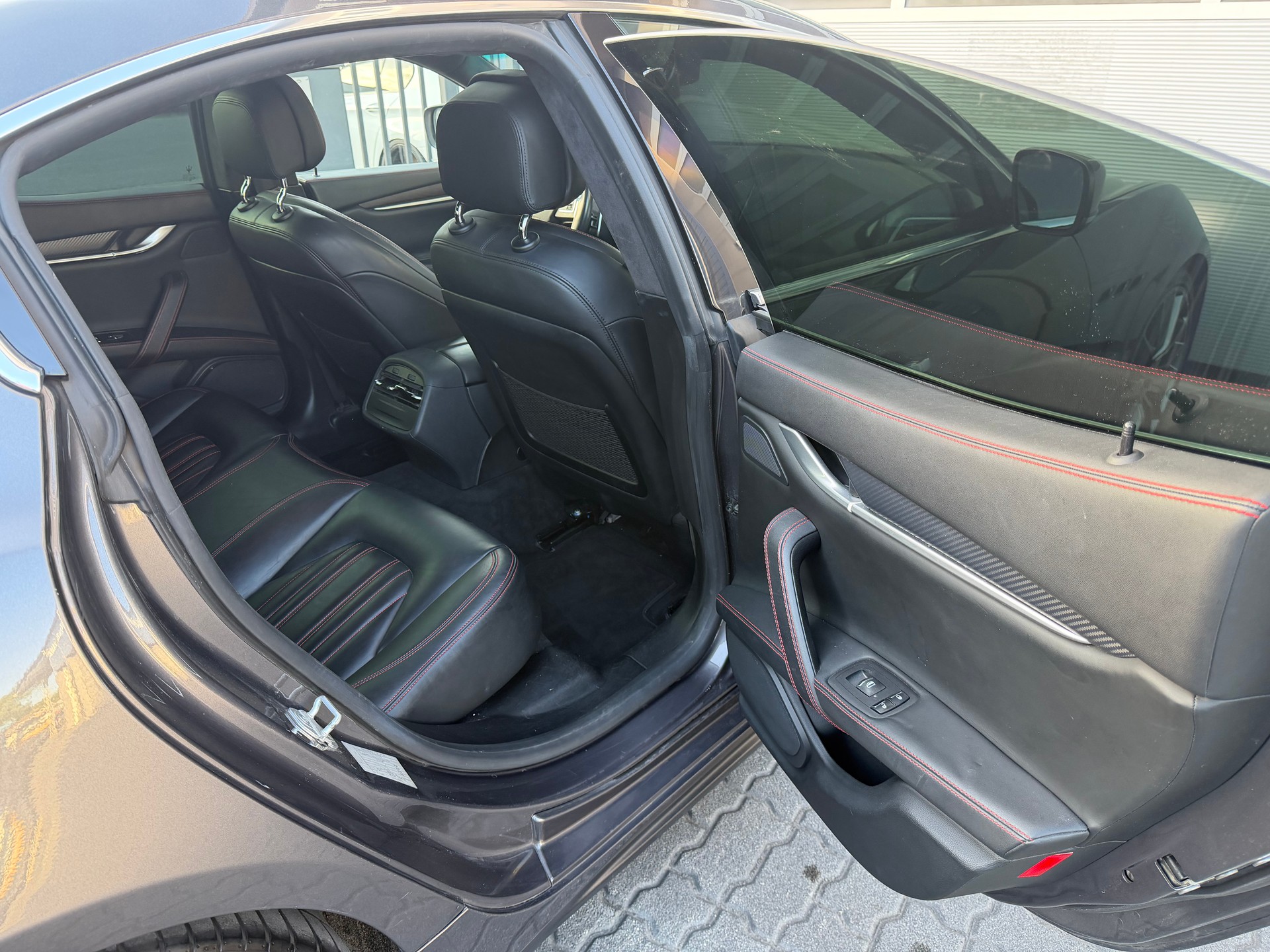 MASERATI Ghibli S Q4 3.0 V6 Automatica-image-16