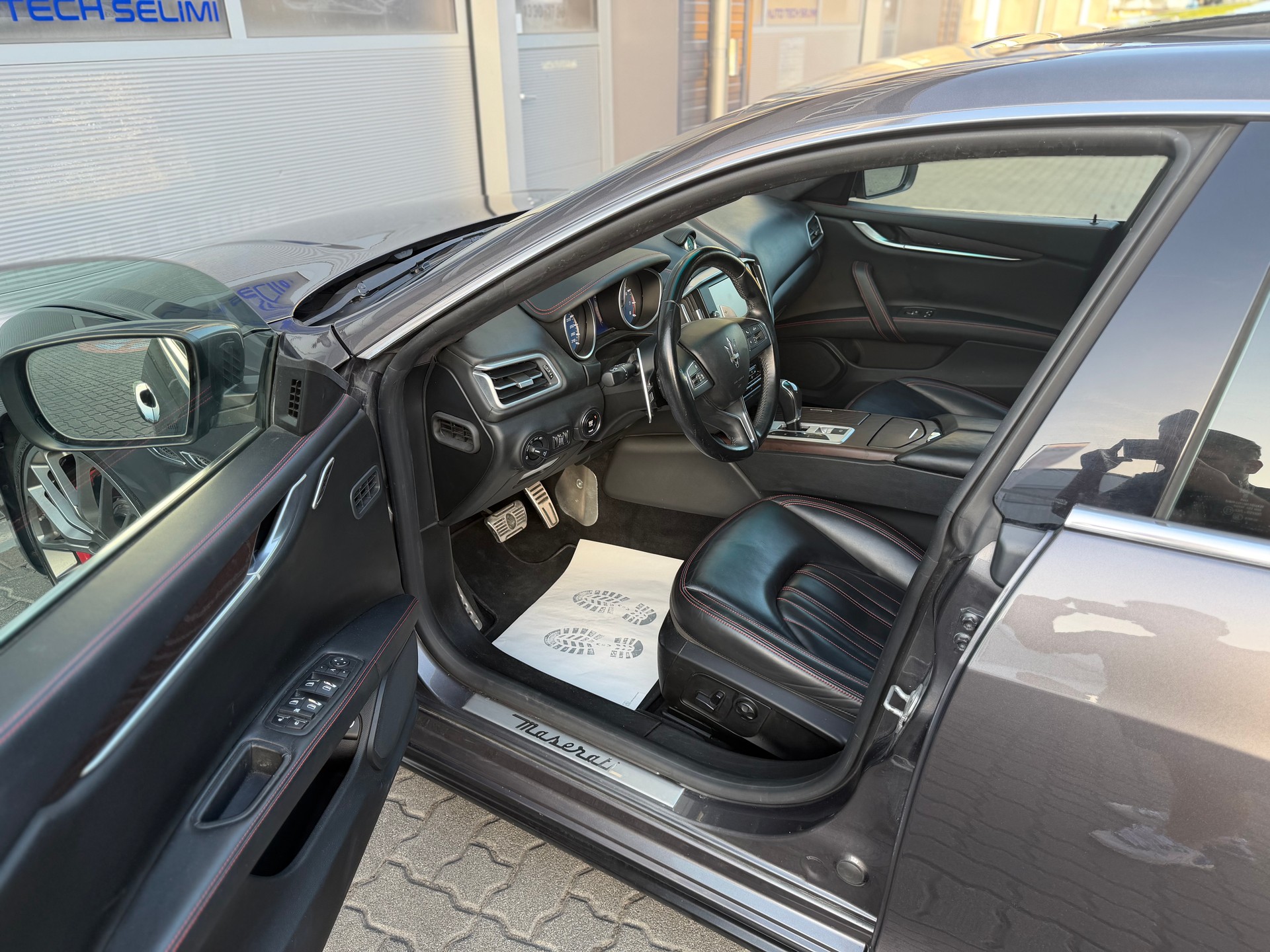 MASERATI Ghibli S Q4 3.0 V6 Automatica-image-7