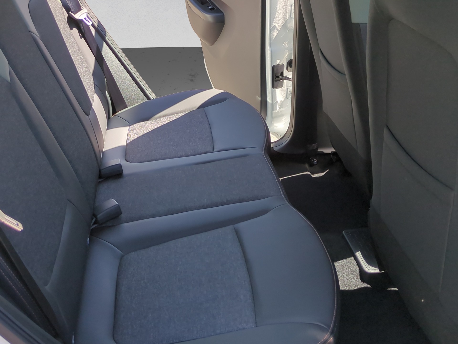 DACIA Spring 24 kWh Extreme-image-11
