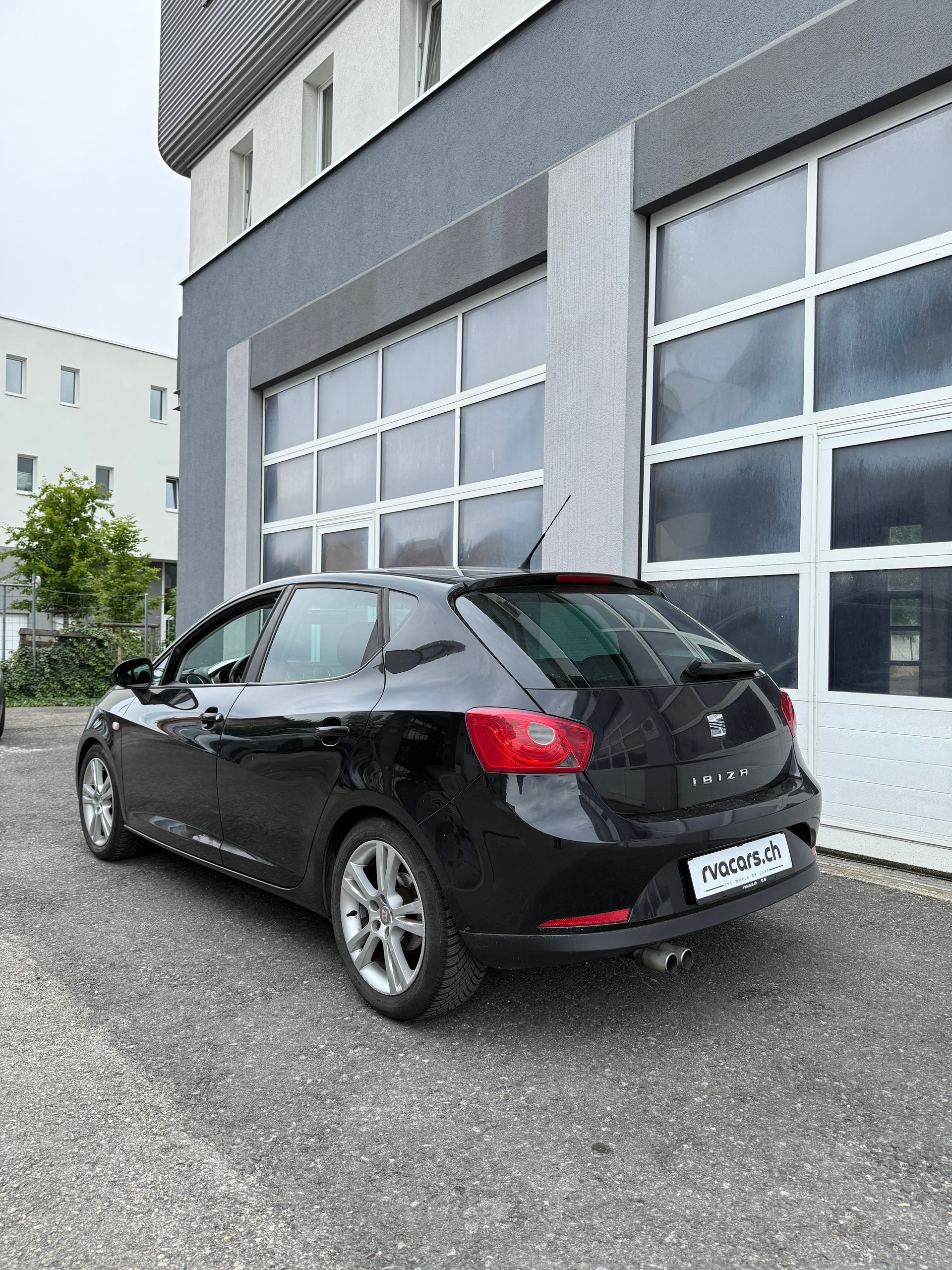 SEAT Ibiza 1.6 Style-image-3