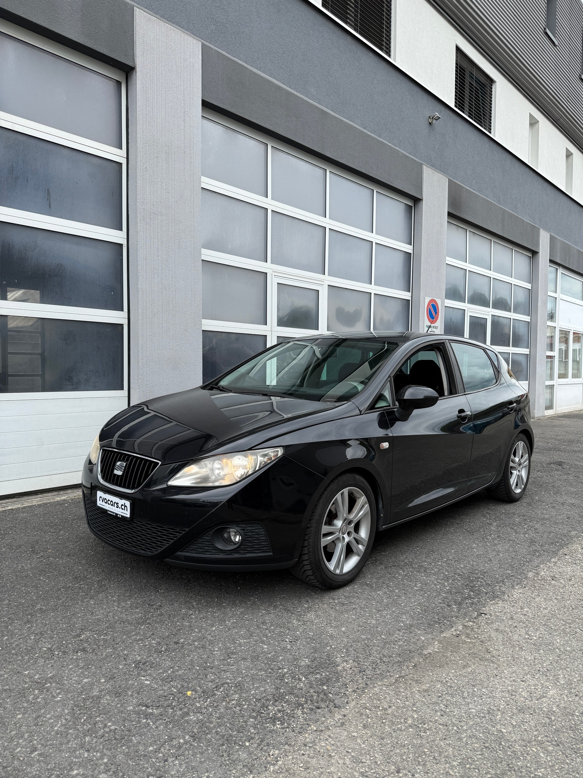 SEAT Ibiza 1.6 Style-image-0