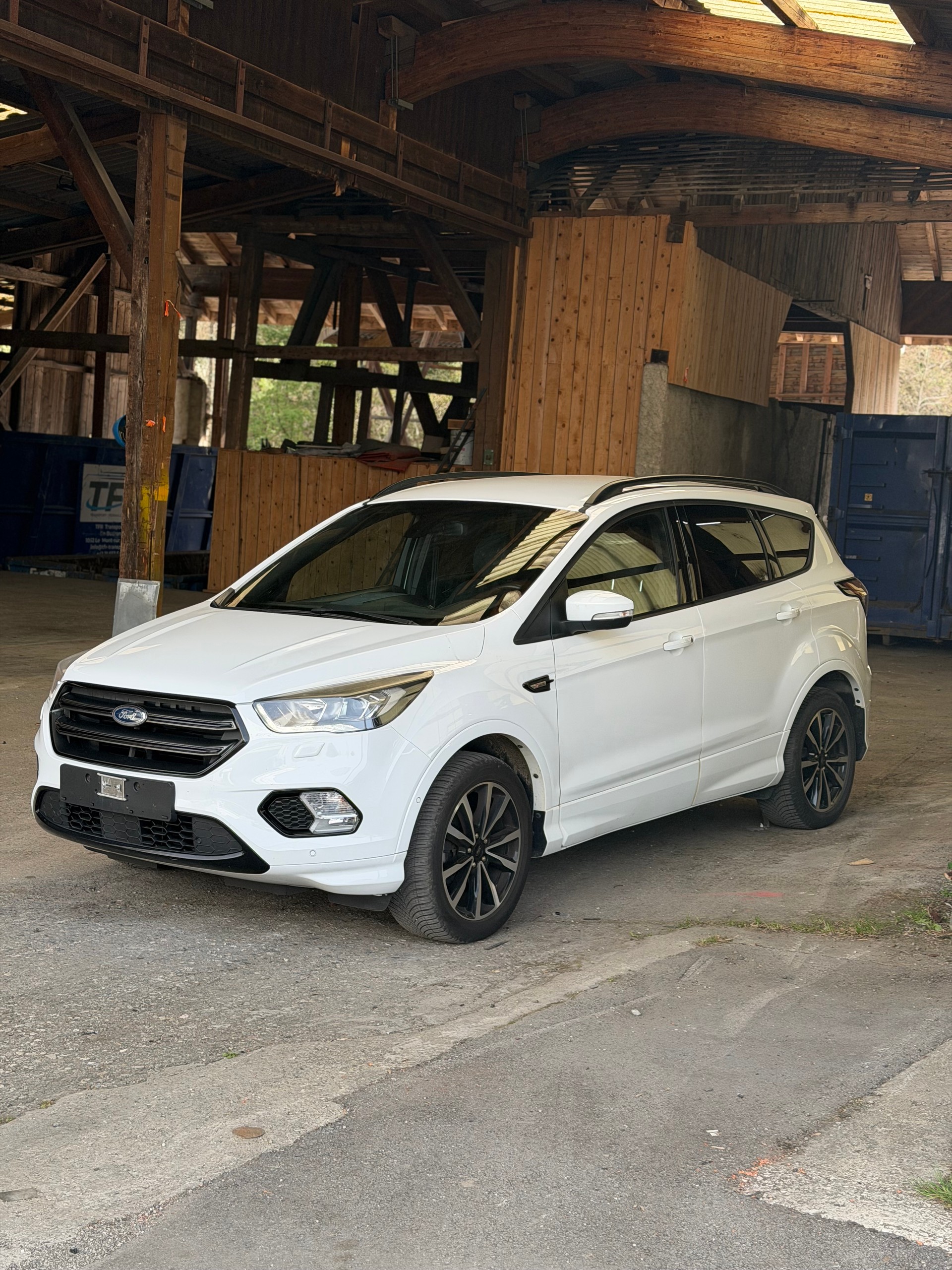 FORD Kuga 2.0 TDCi ST Line High 4WD PowerShift-image-1