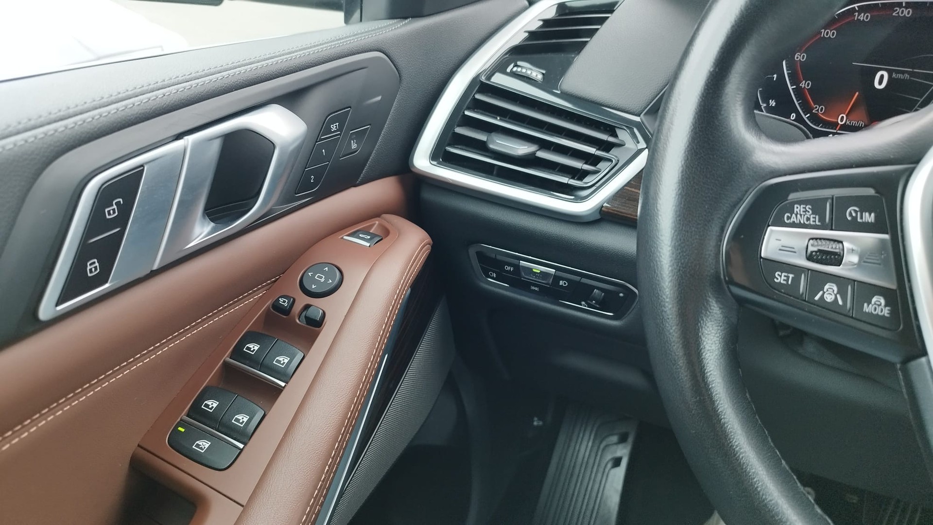 BMW X5 xDrive 48V 30d Steptronic-image-6