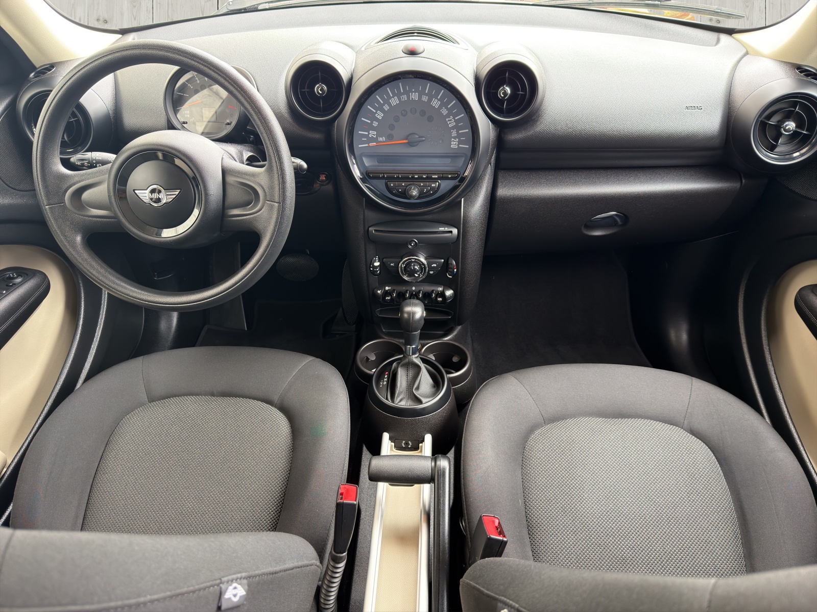 MINI Countryman One FWD Steptronic-image-8
