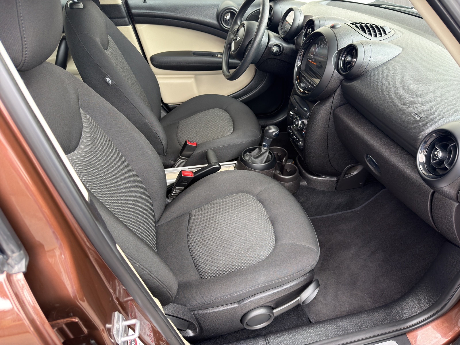 MINI Countryman One FWD Steptronic-image-11