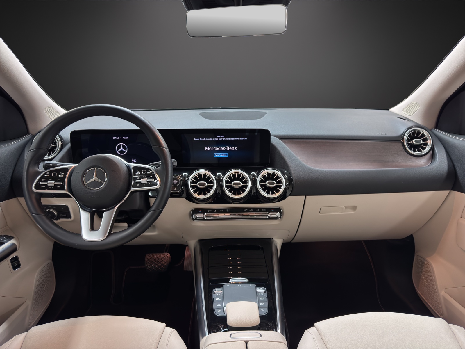 MERCEDES-BENZ GLA 250 Style 4Matic-image-10