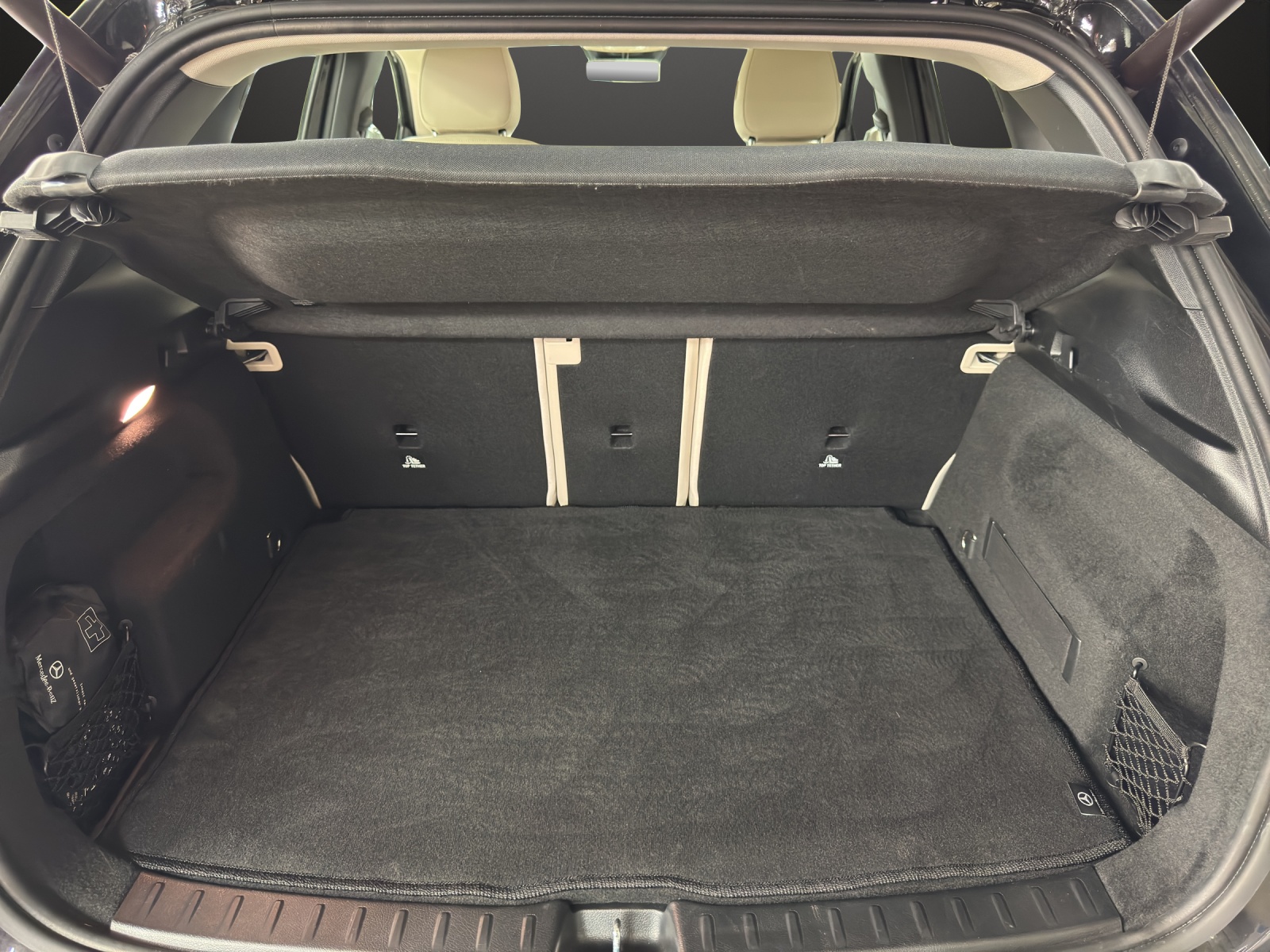 MERCEDES-BENZ GLA 250 Style 4Matic-image-8