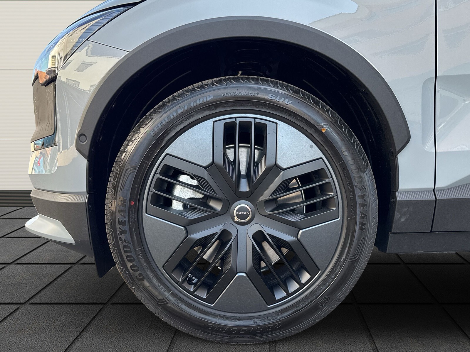 VOLVO EX30 CC E60 Twin Performance AWD-image-4