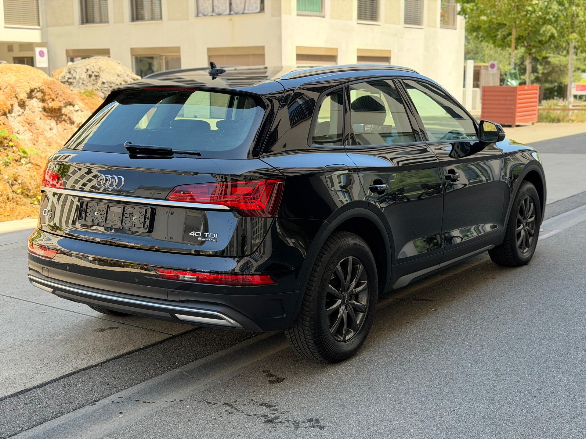 AUDI Q5 40 TDI quattro S-tronic-image-8