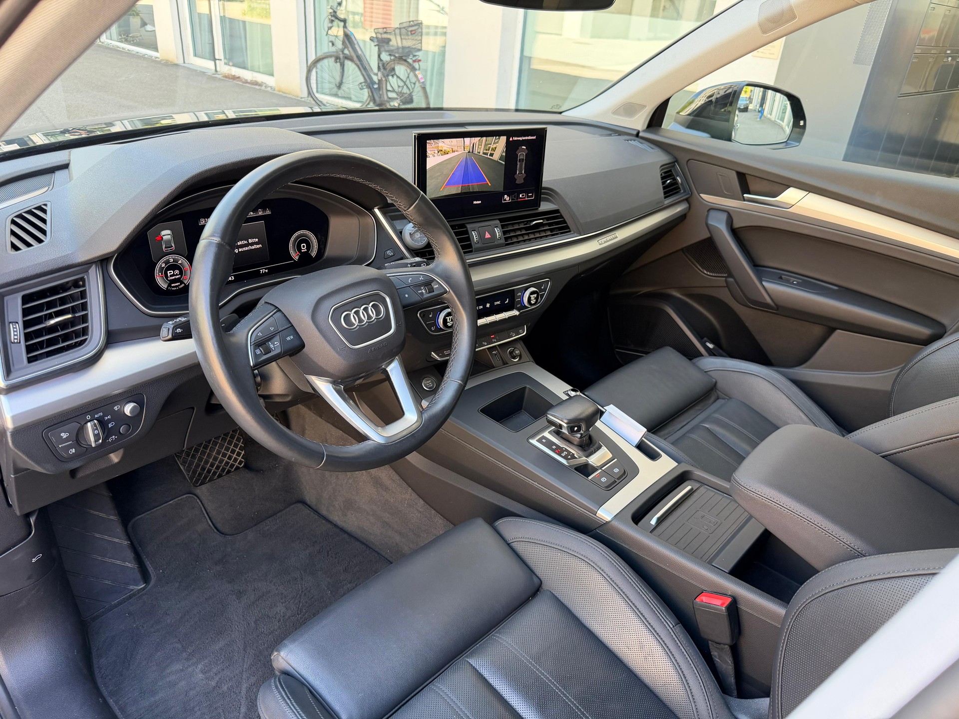 AUDI Q5 40 TDI quattro S-tronic-image-10
