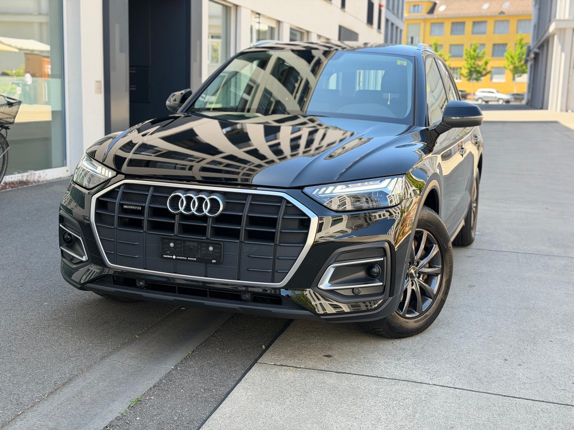 AUDI Q5 40 TDI quattro S-tronic-showroom-element-2
