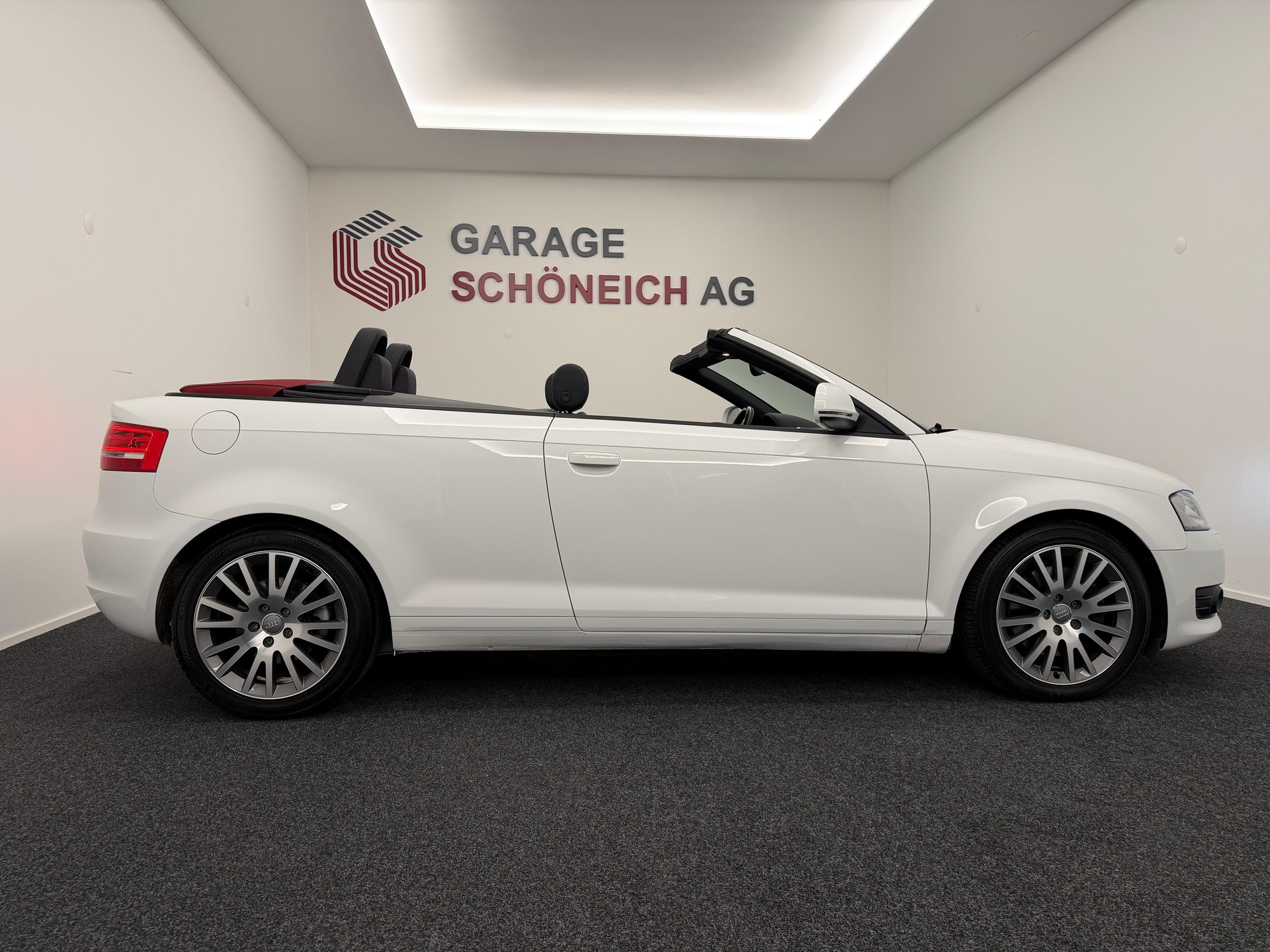 AUDI A3 Cabriolet 2.0 16V T FSI Ambition S-Tr-image-3