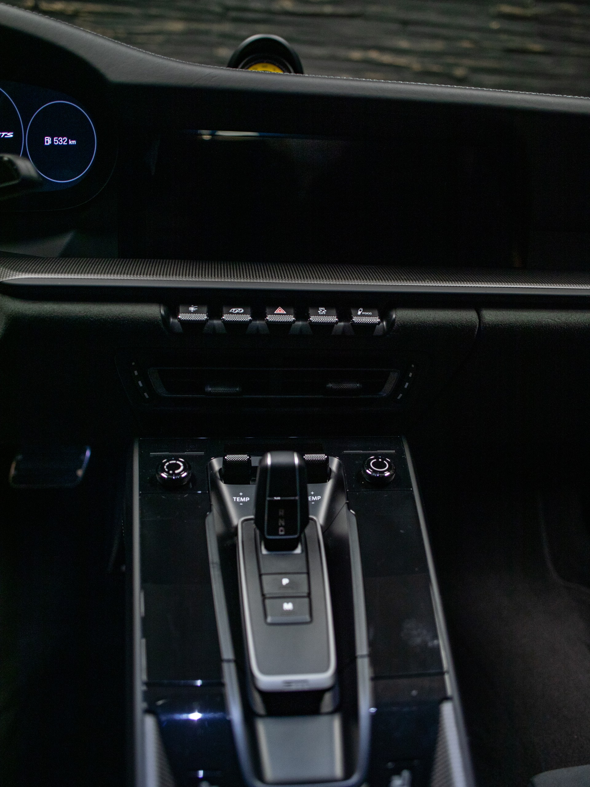 PORSCHE 911 Carrera 4 GTS PDK-image-30