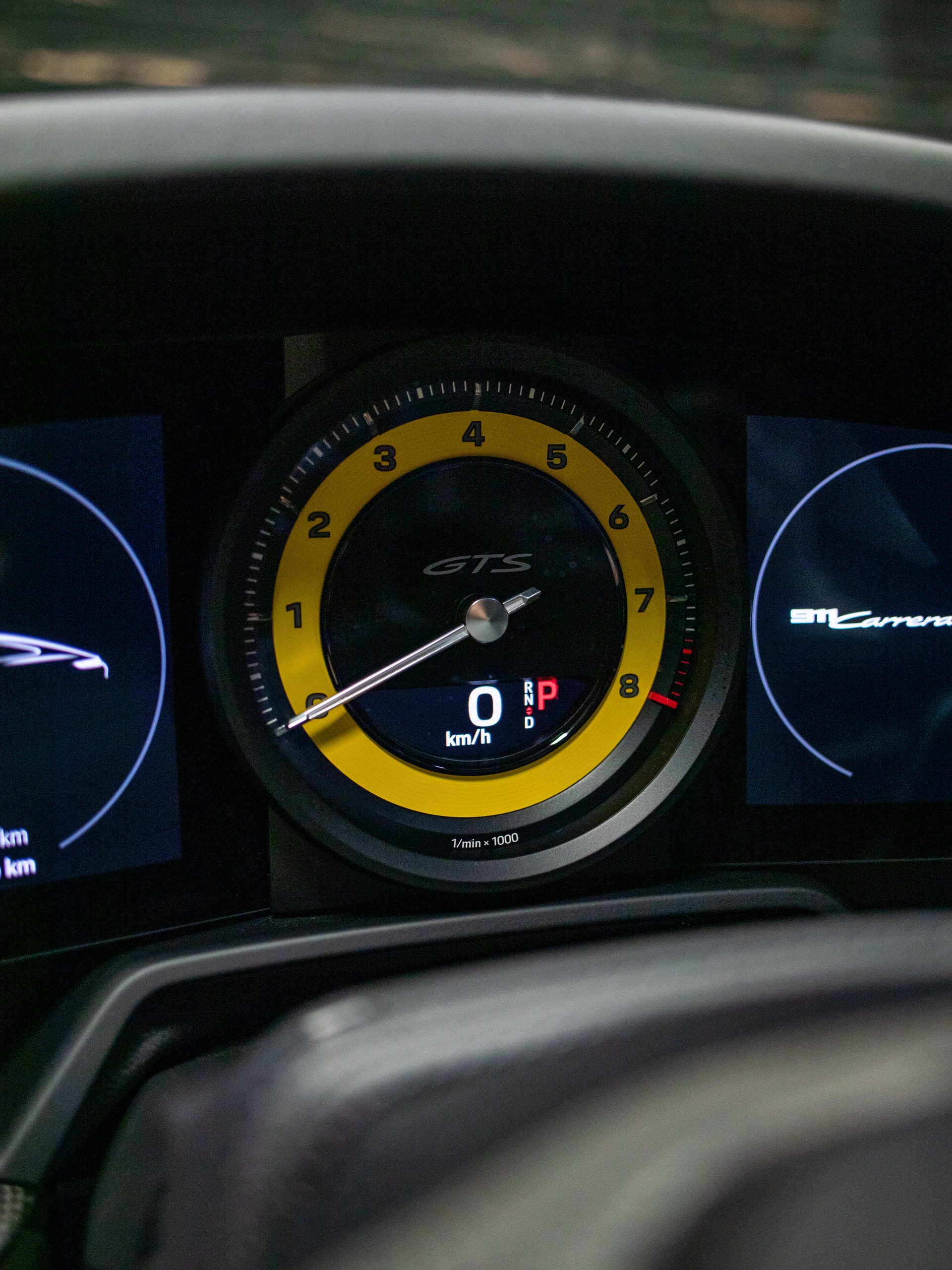PORSCHE 911 Carrera 4 GTS PDK-image-18