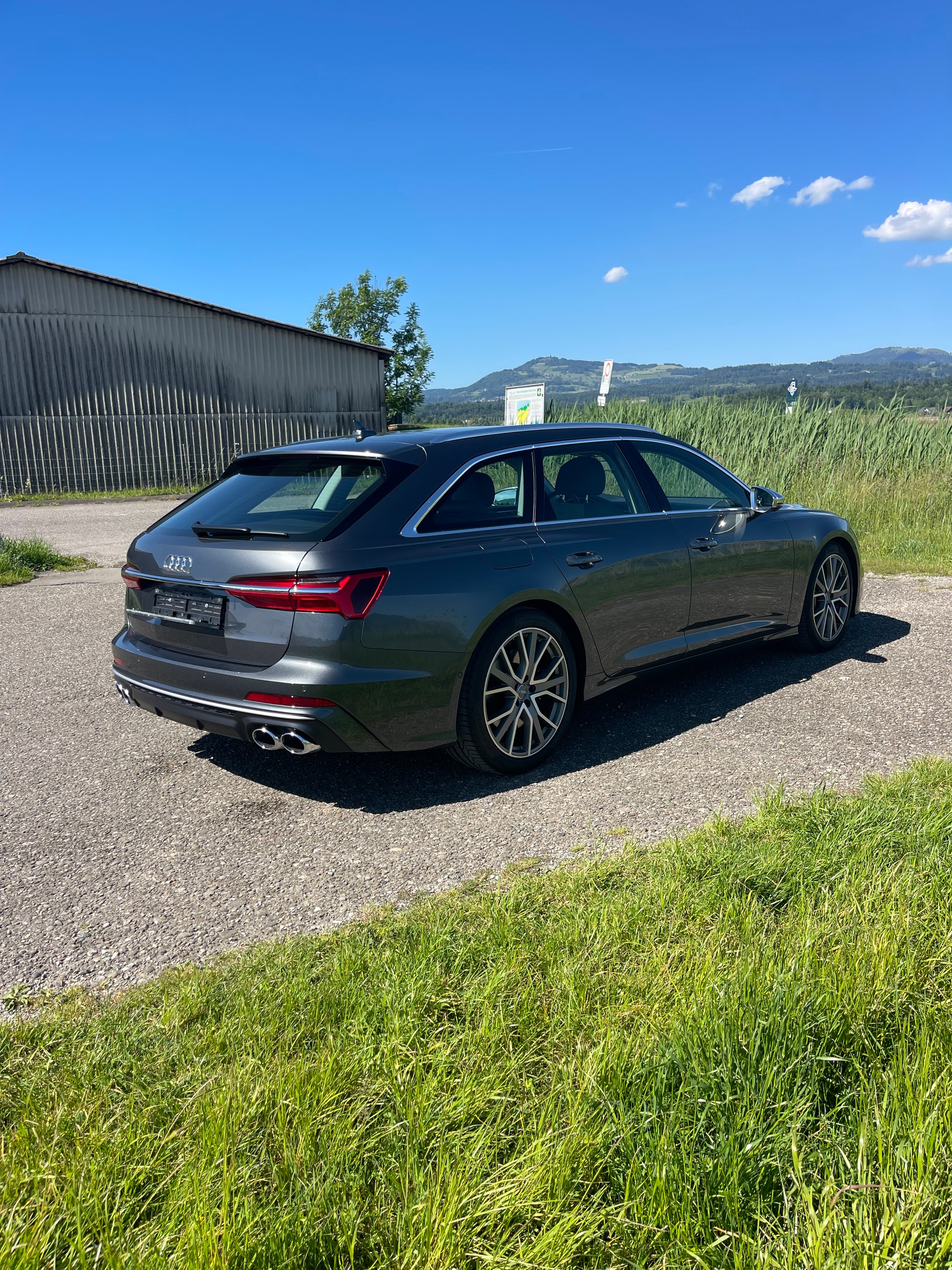 AUDI S6 3.0 V6 TDI quattro T-Tronic Avant-image-2