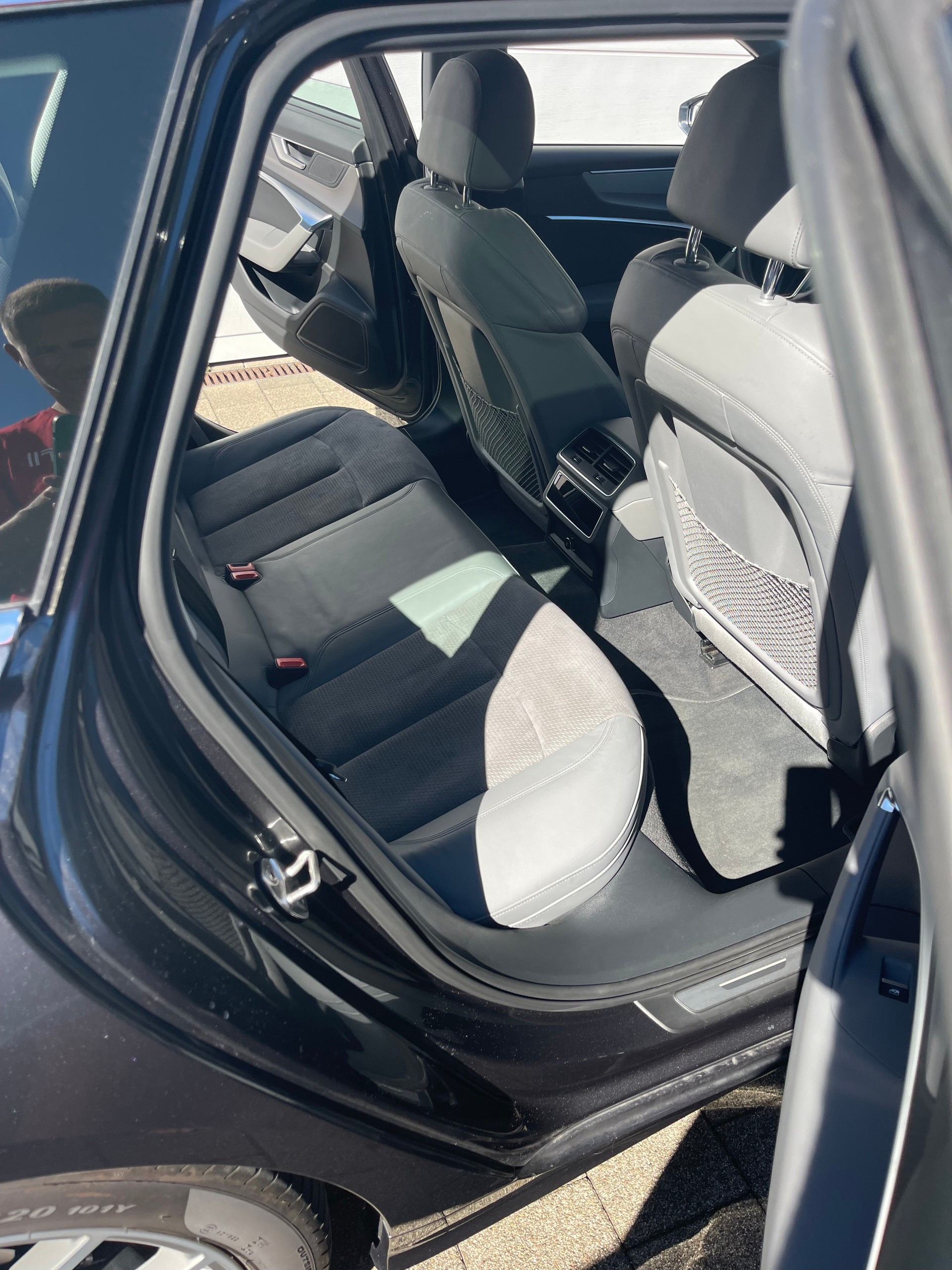 AUDI S6 3.0 V6 TDI quattro T-Tronic Avant-image-7