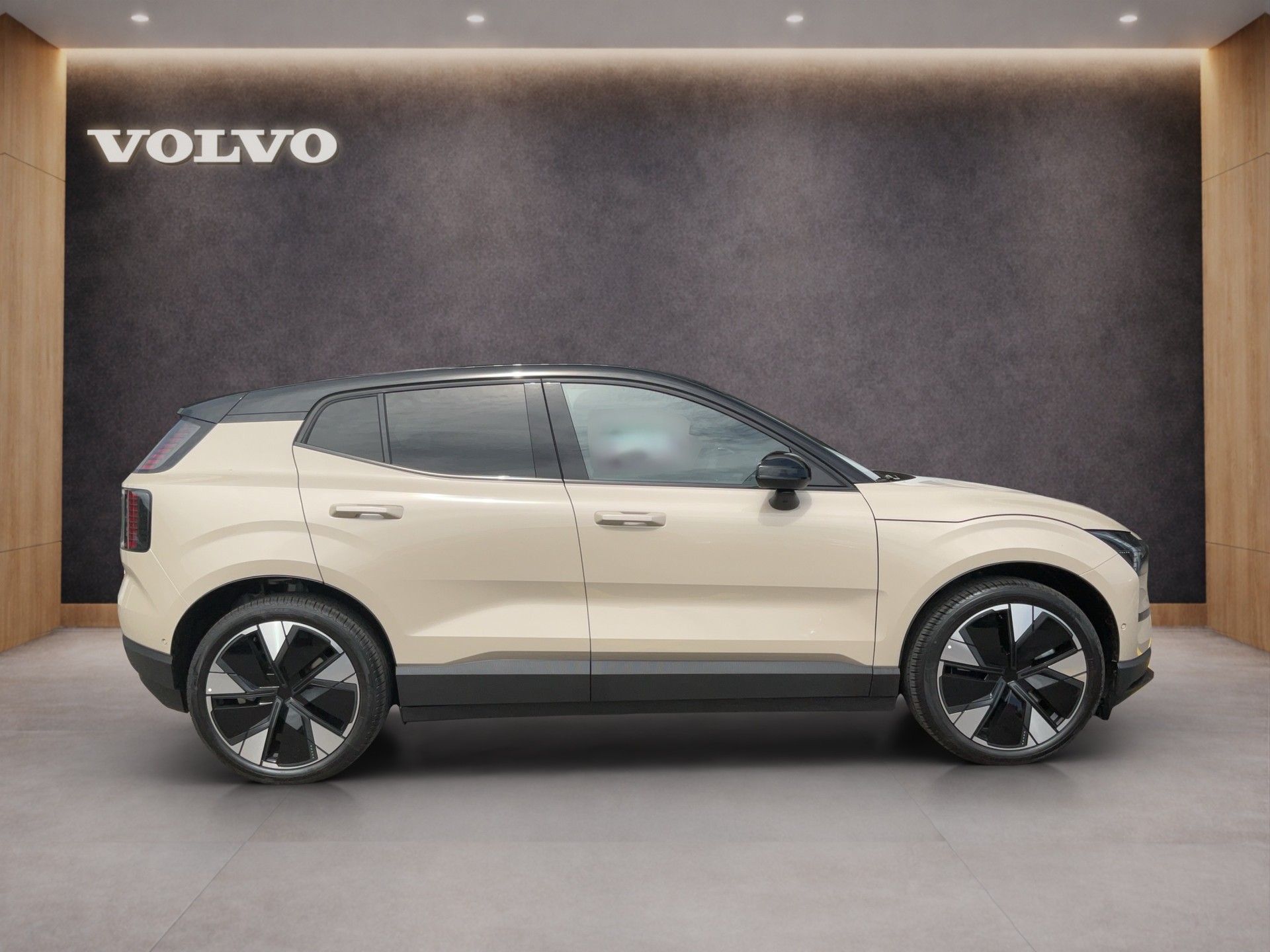 VOLVO EX30 E60 Twin Ultra Performance AWD-image-5